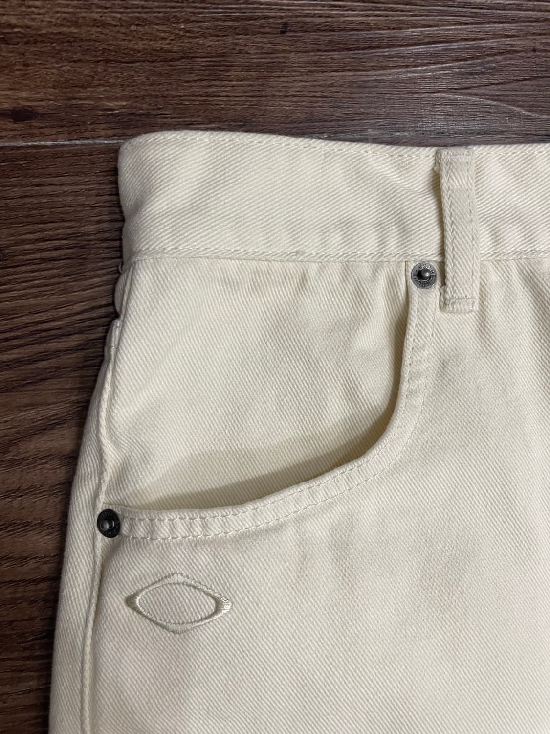 미스치프 버뮤다 팬츠 크림 상품이미지4