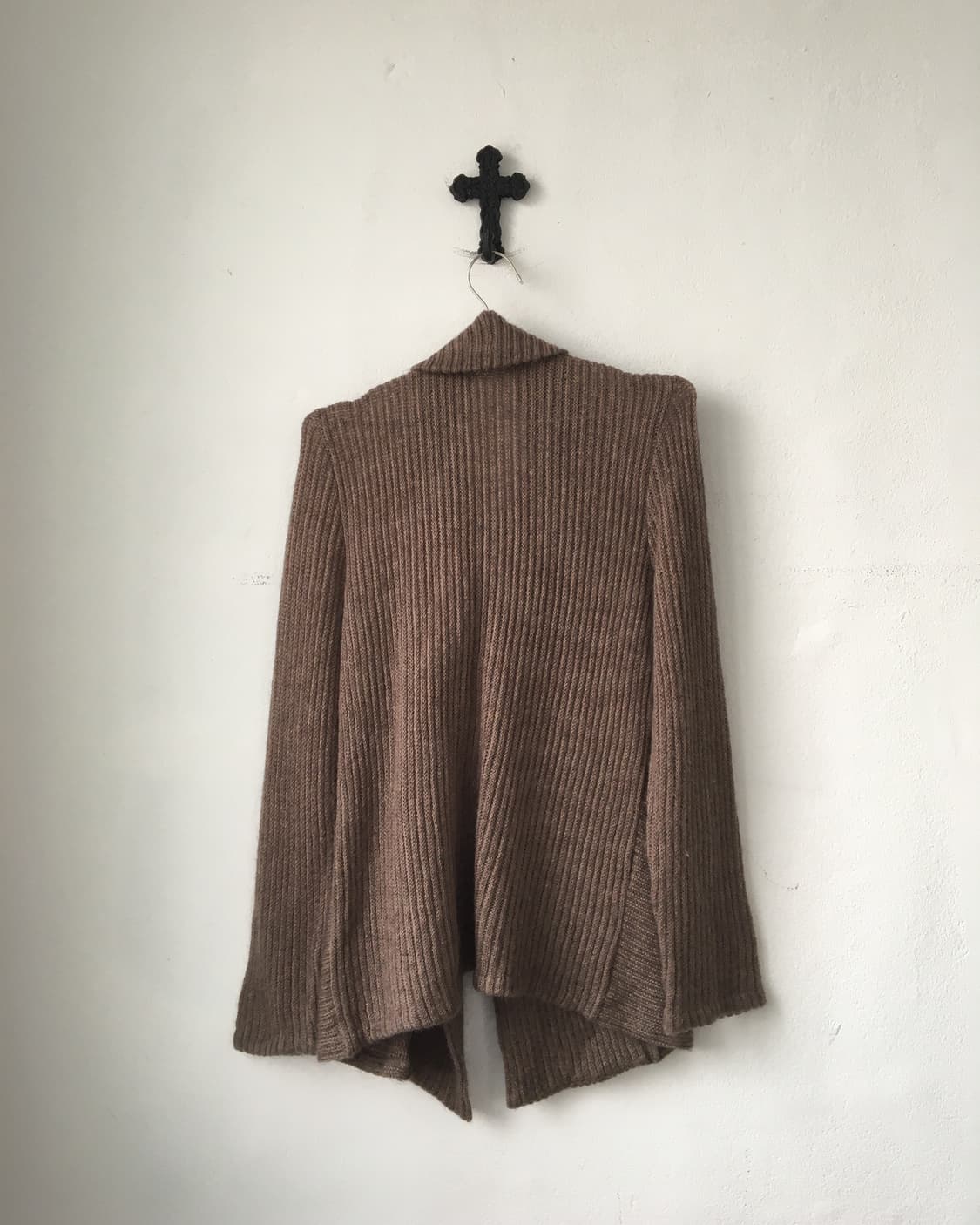 Drape point knit cardigan 상품이미지3