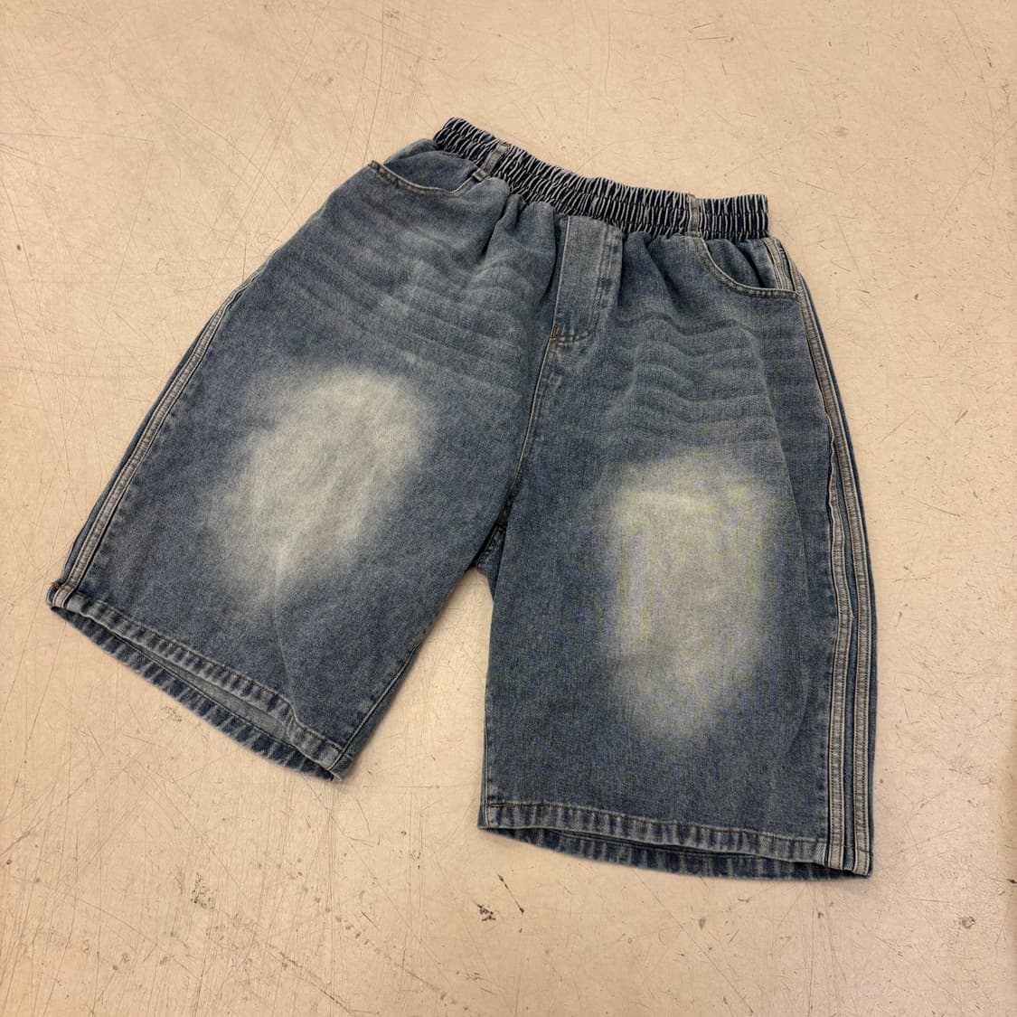 빈티지 워싱 데님 반바지 상품이미지1