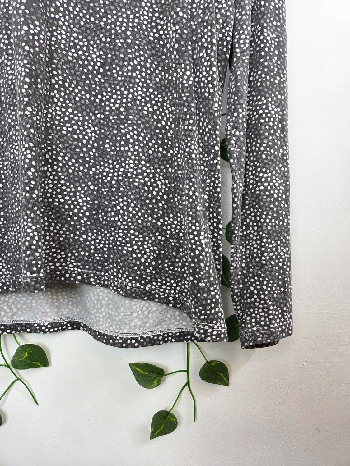 차콜 도트 목폴라 슬리브 상품이미지3