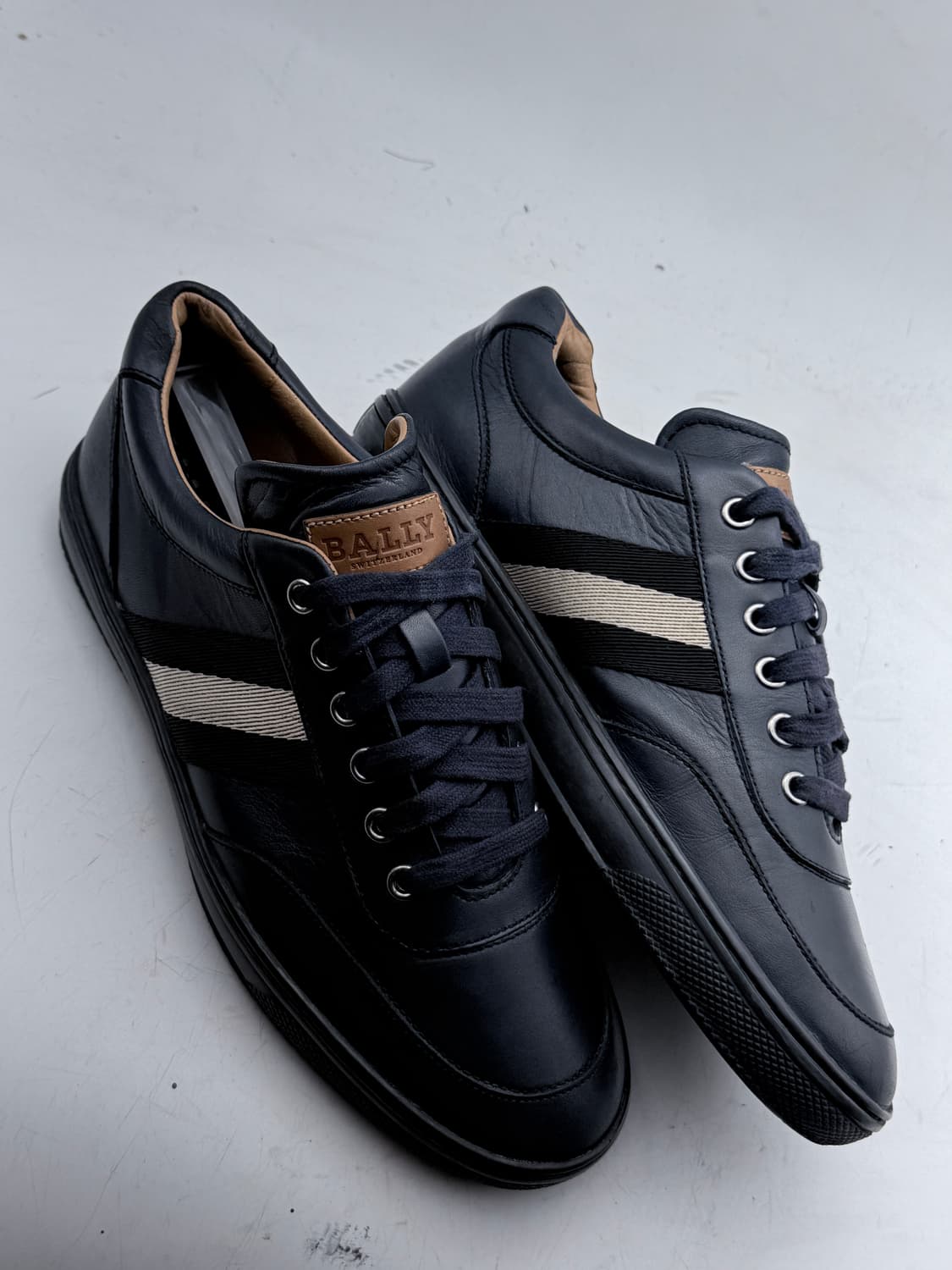 정품)발리스니커즈255 상품이미지3