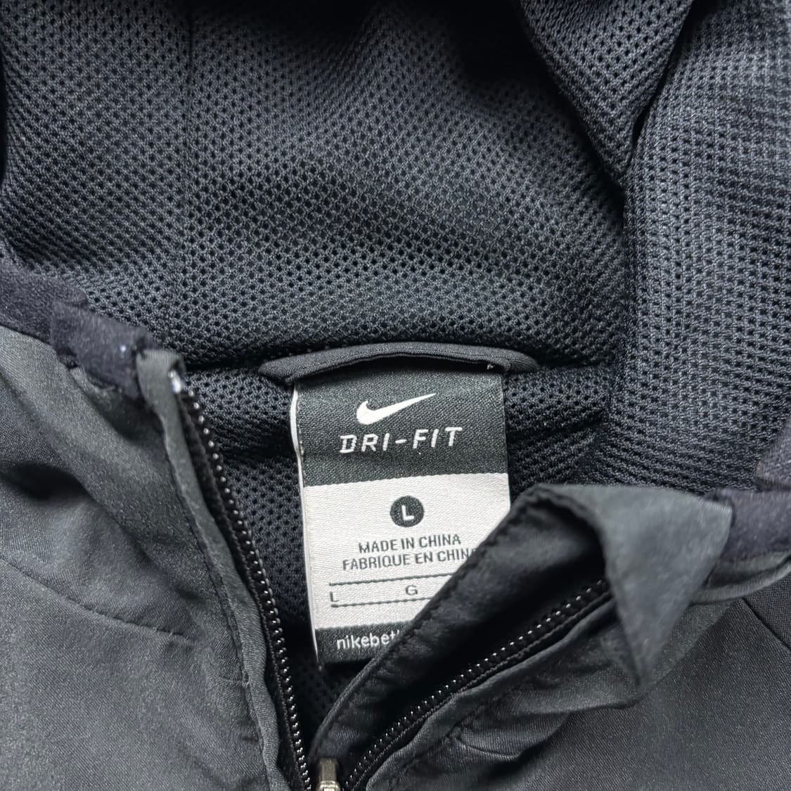 나이키 숄더 스우시 드라이핏 러닝 바람막이 상품이미지3