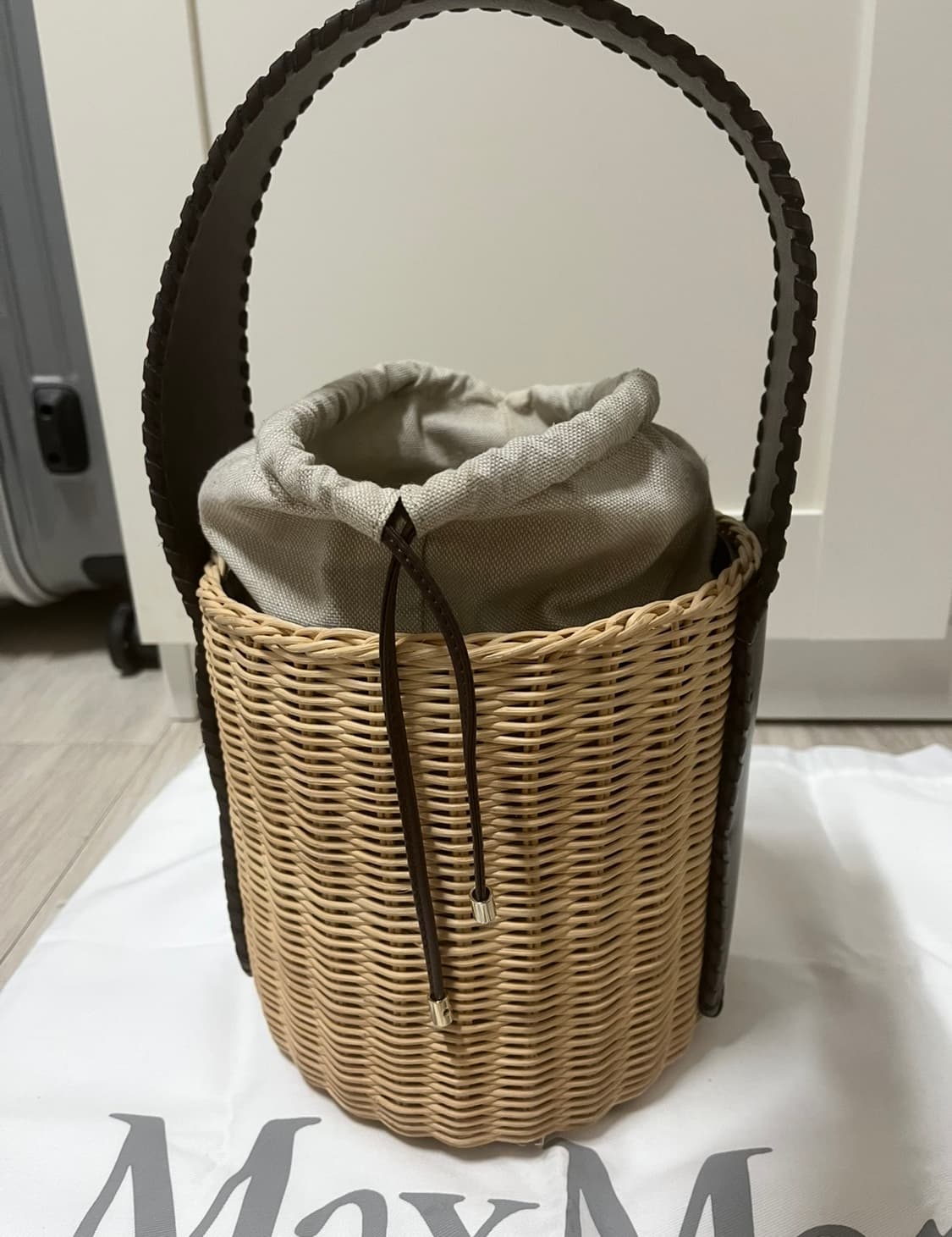 막스마라 버킷백 상품이미지5