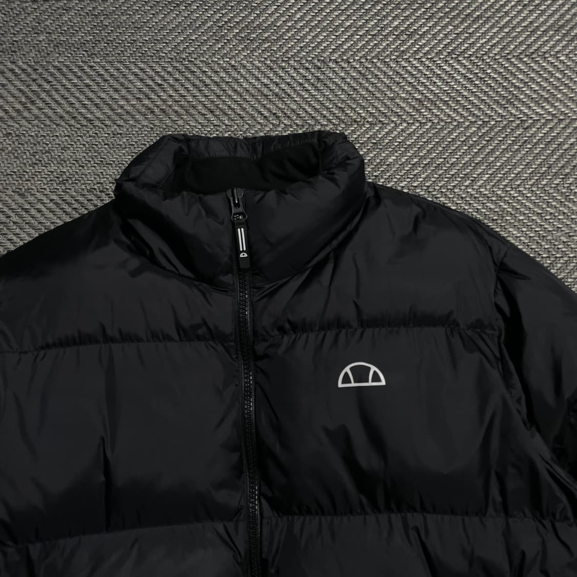 엘레쎄 USA 오리지날 로고 다운 푸퍼 패딩 블랙o 5240 상품이미지2