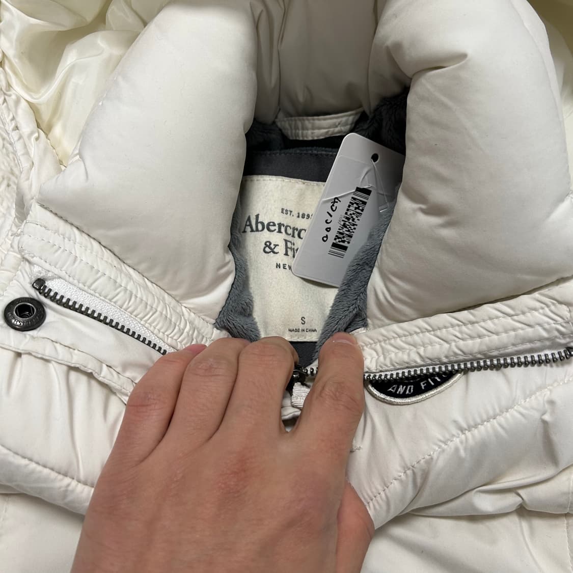 아베크롬비 패딩조끼 상품이미지3