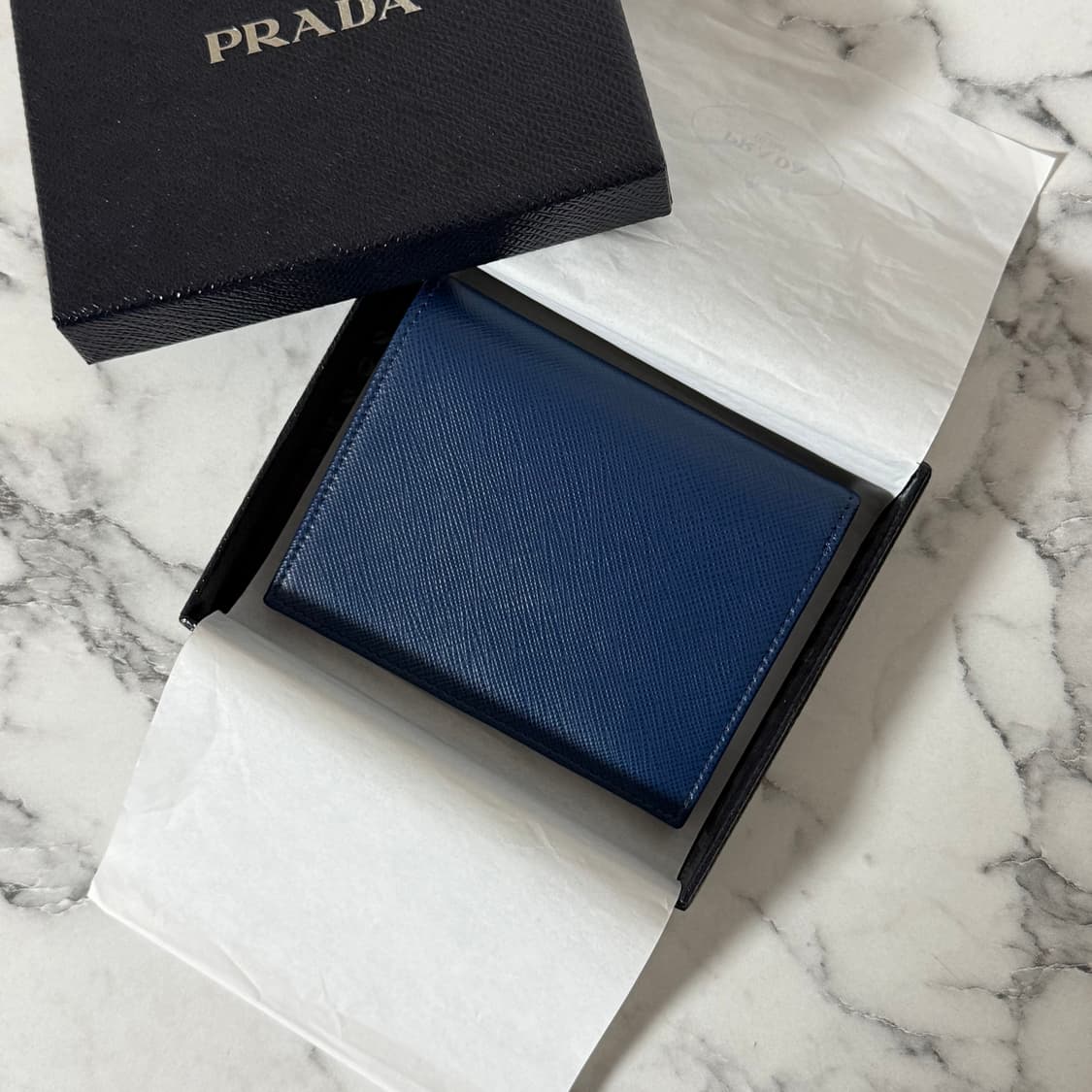 [새상품] 프라다 사피아노 삼각로고 지갑 상품이미지2