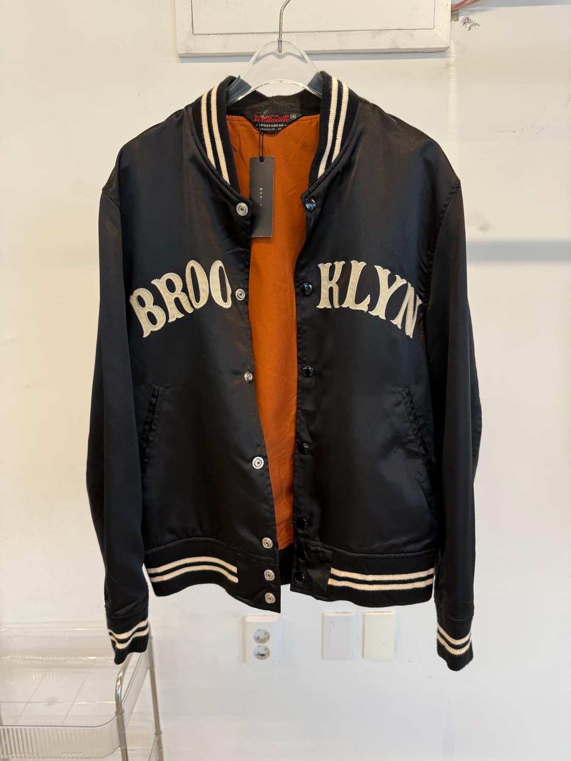 Whitesville Black Baseball Jacket 상품이미지8