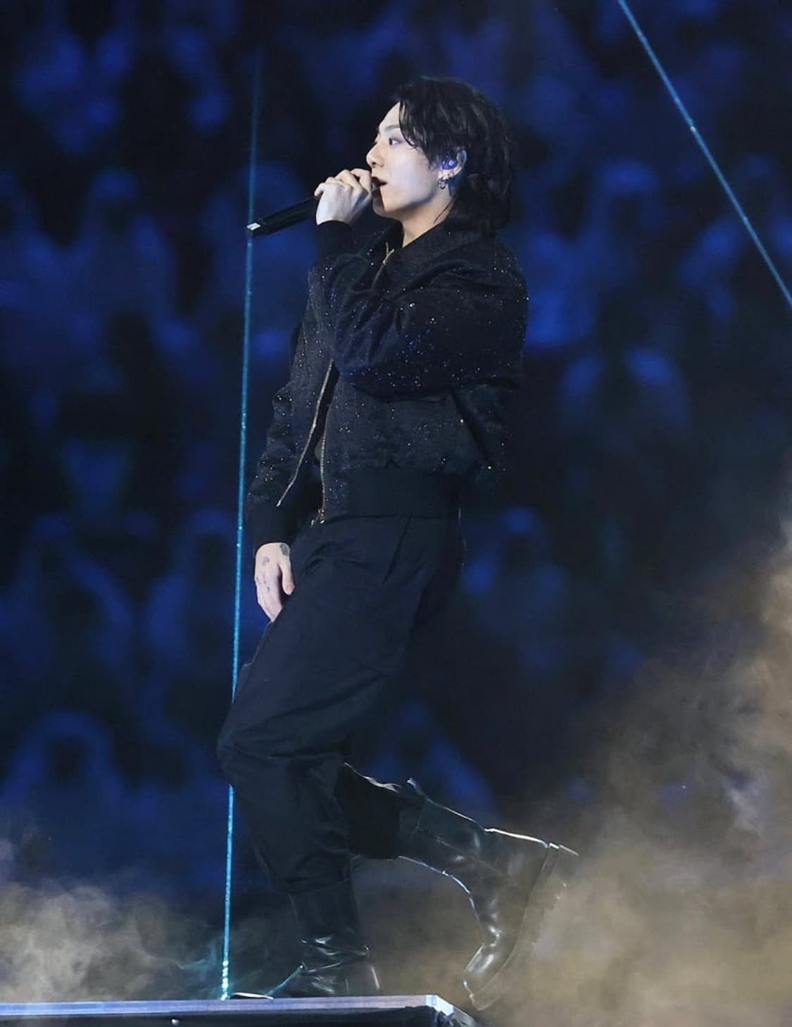 (BTS 정국 착용) 베르사체 라인스톤 바로크 봄버 자켓 상품이미지1