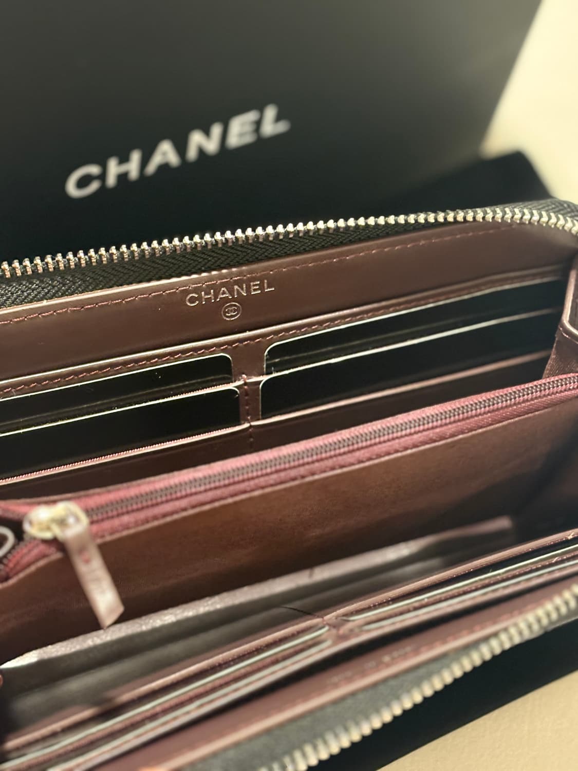 샤넬 클래식 캐비어 은장 장지갑 (새상품) 상품이미지4