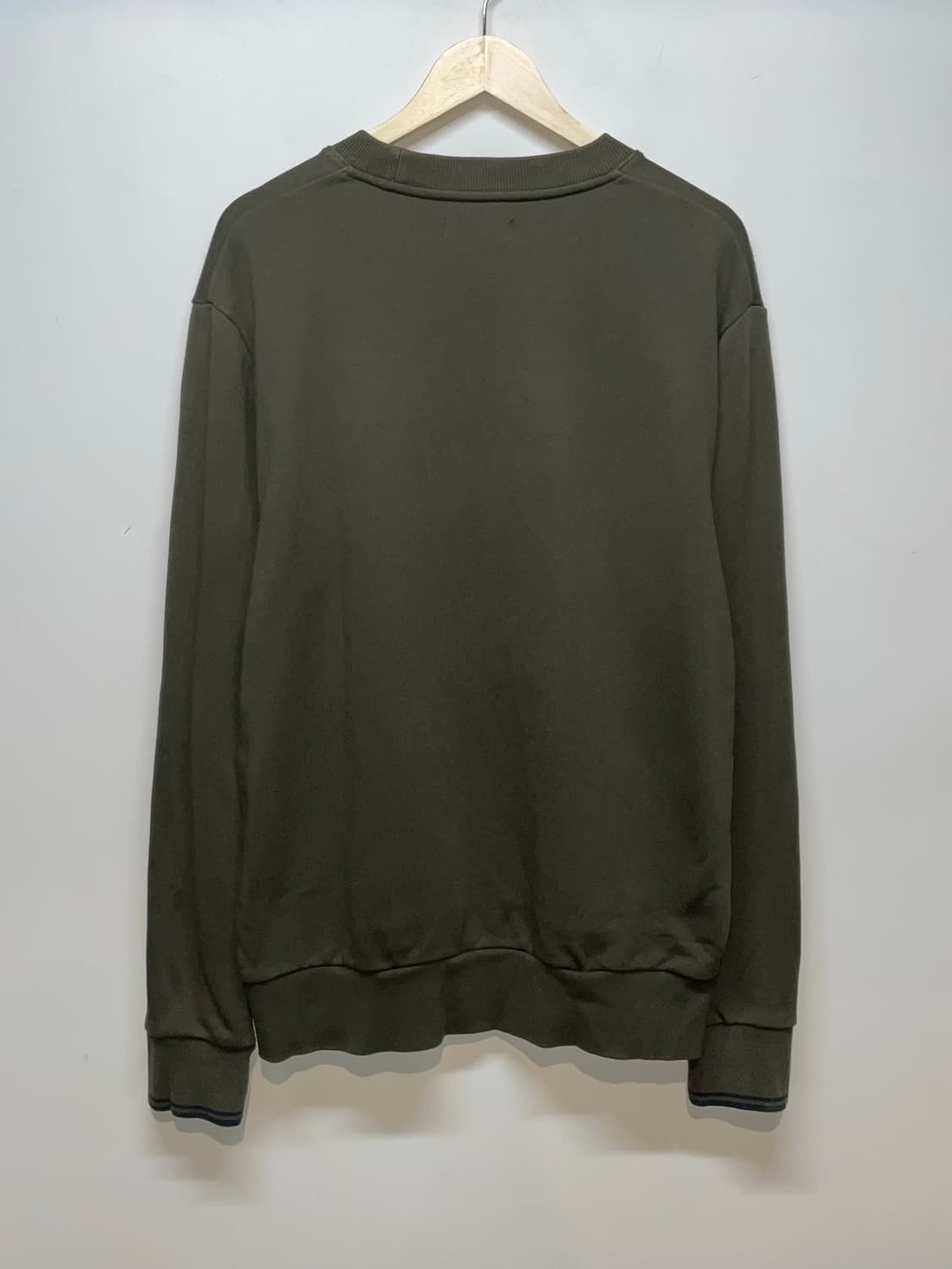 프레드페리 올리브 그린 맨투맨 티셔츠 상품이미지4