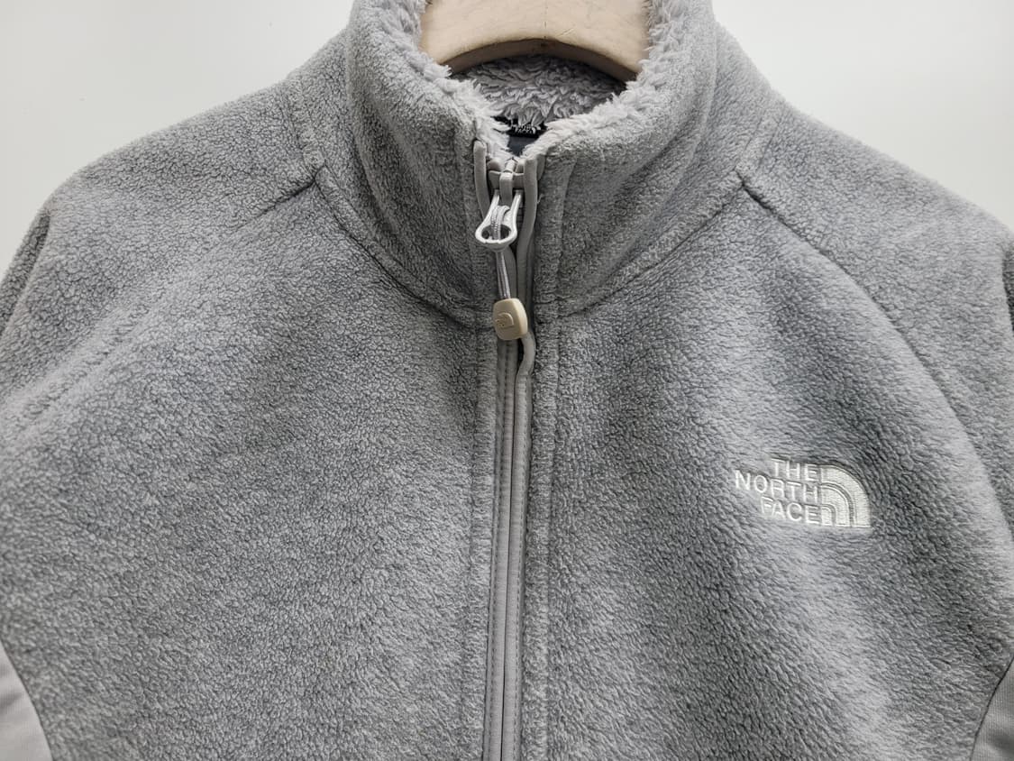 노스페이스 마운틴 애슬레틱 모크넥 기모 플리스 자켓 / 여 90 그레이
 상품이미지3