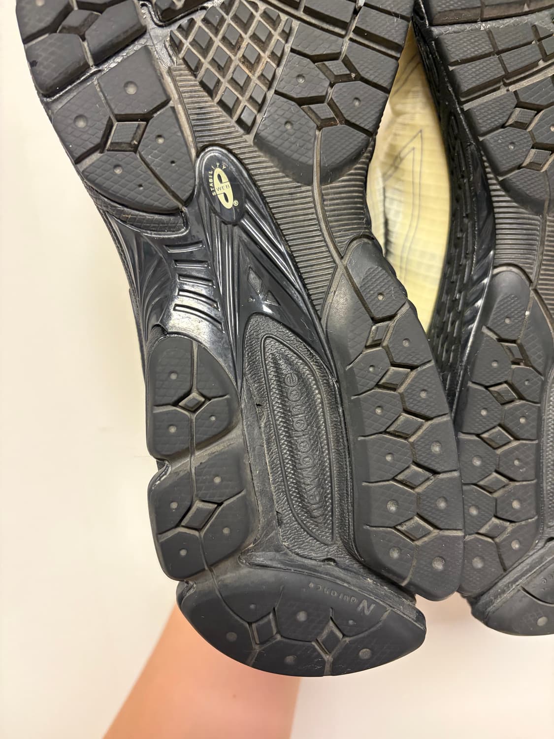 [280] 뉴발란스 1906R 피스타피오 버터 모렐 블랙 상품이미지4