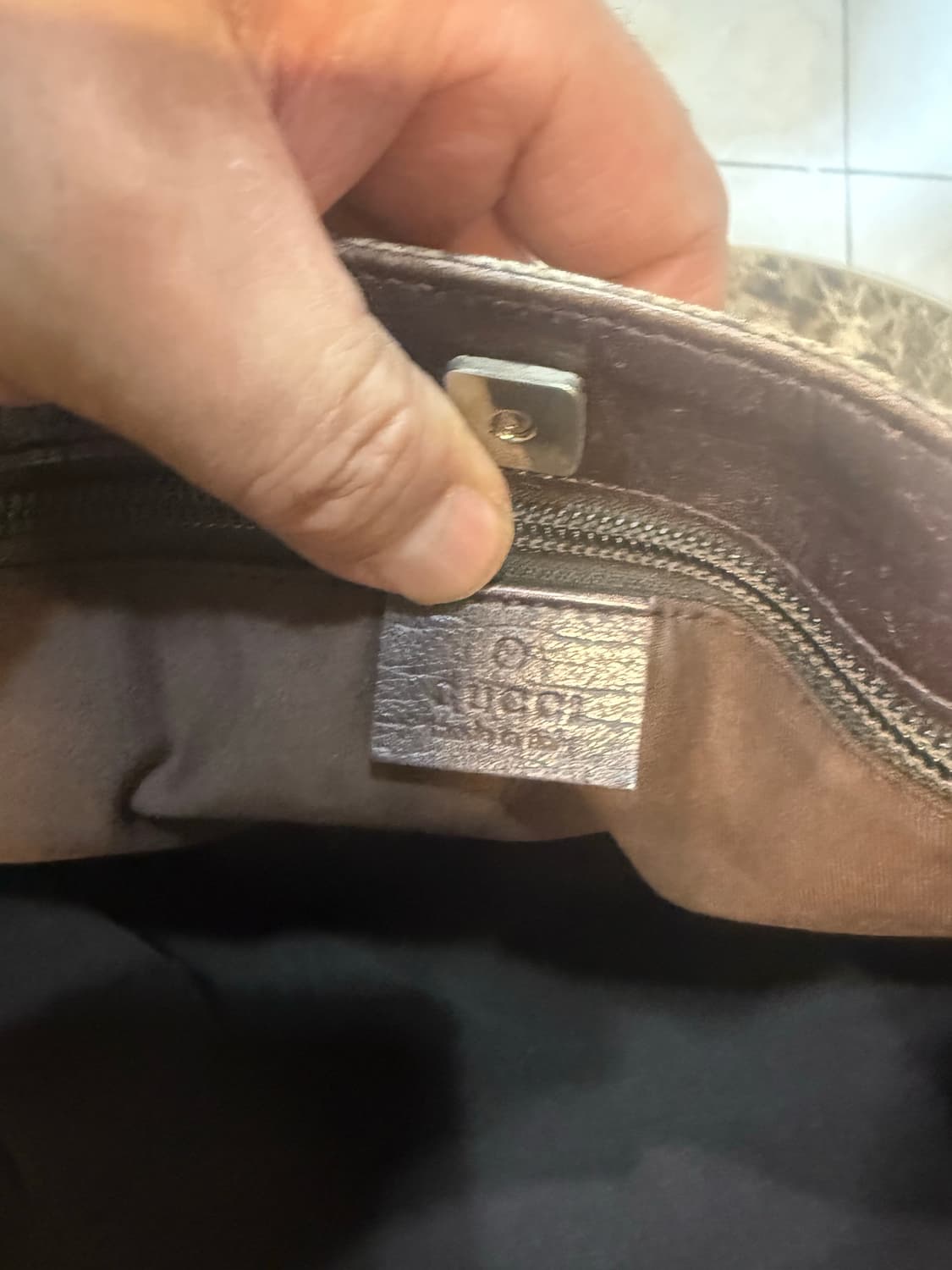 정품 구찌 GG 쇼퍼백 팝니다 상품이미지8