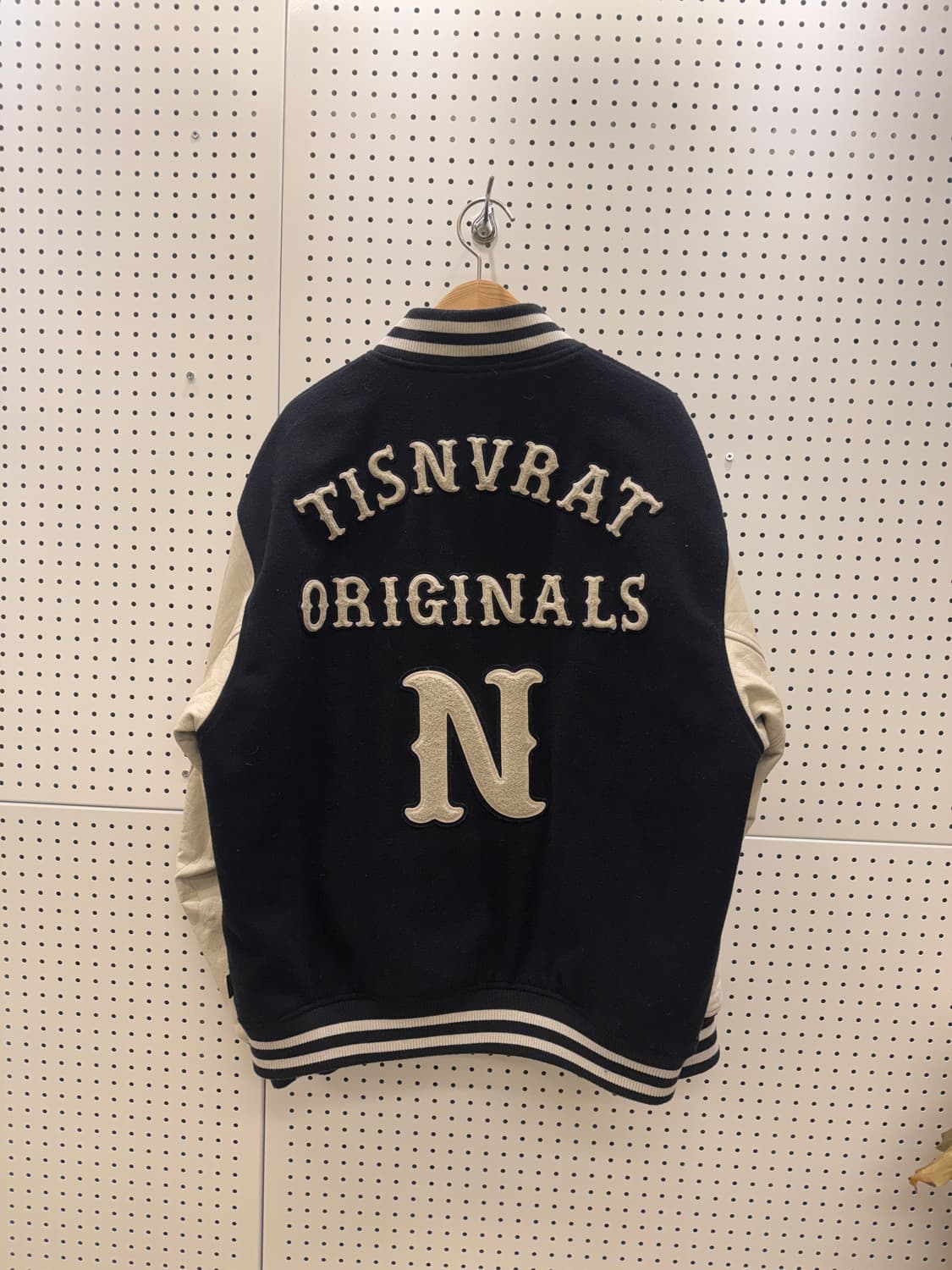 디스이즈네버댓 바시티 자켓 네이비/오프화이트 U227 상품이미지3