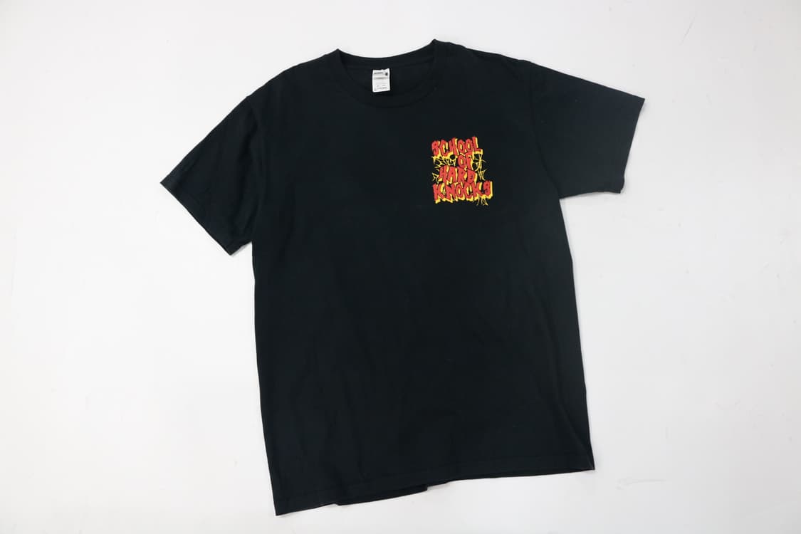 SCHOOL OF HARD KNOCKS 그래픽 블랙 반팔 티셔츠 (L) 상품이미지6