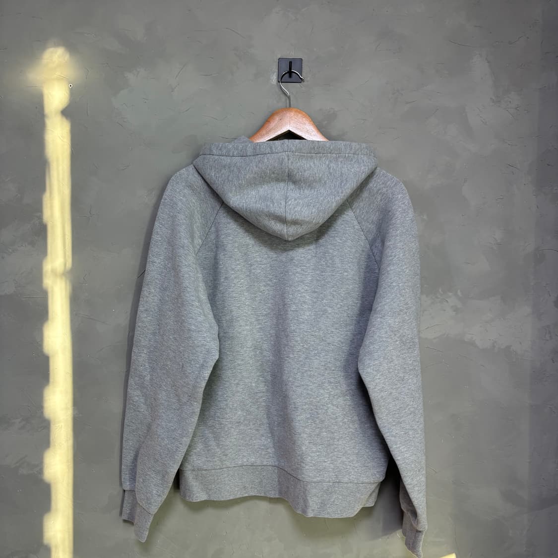 칼하트 wip 라이트 카럭스 후드집업 그레이 상품이미지4