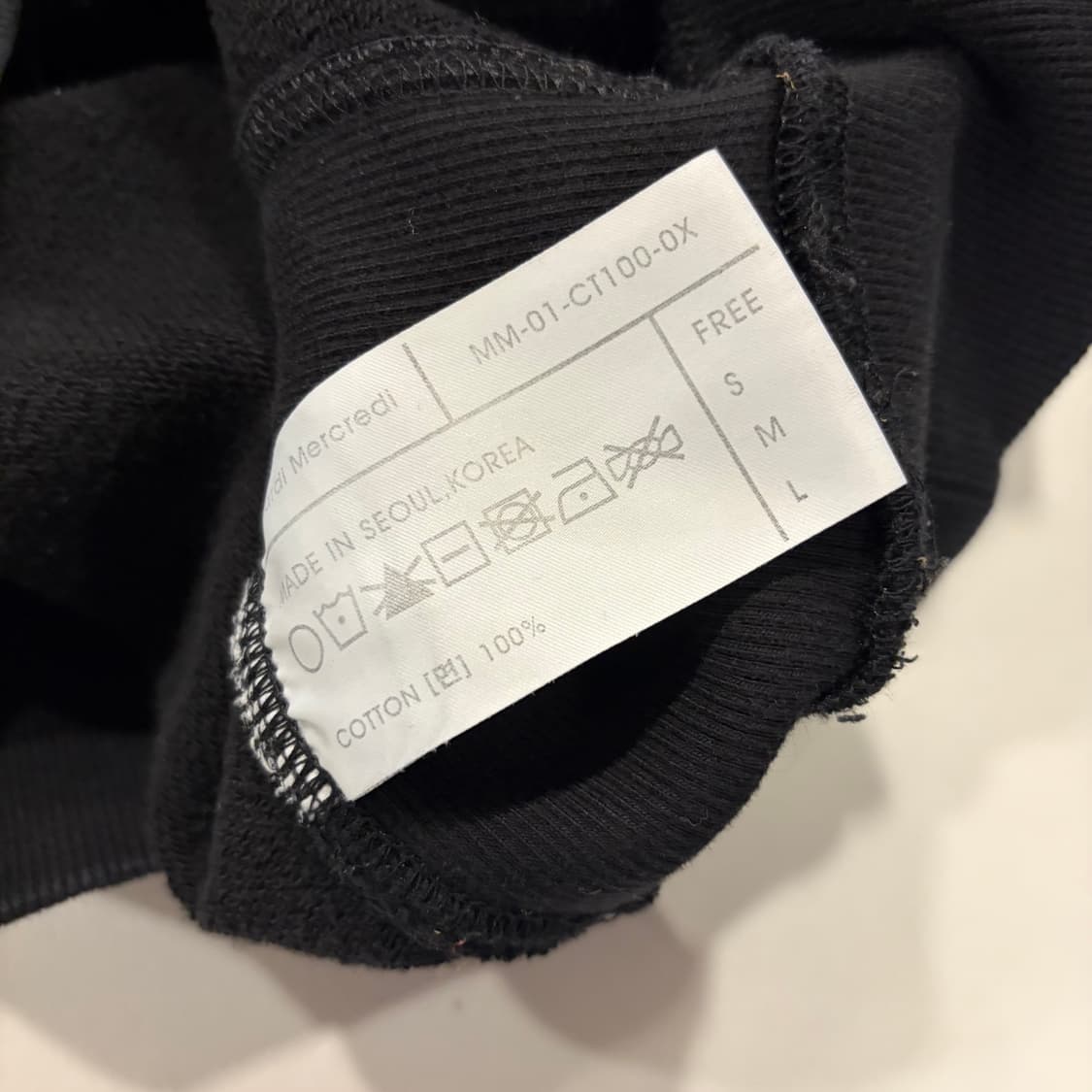 마르디 메크르디 플라워 맨투맨 블랙 C237 상품이미지6