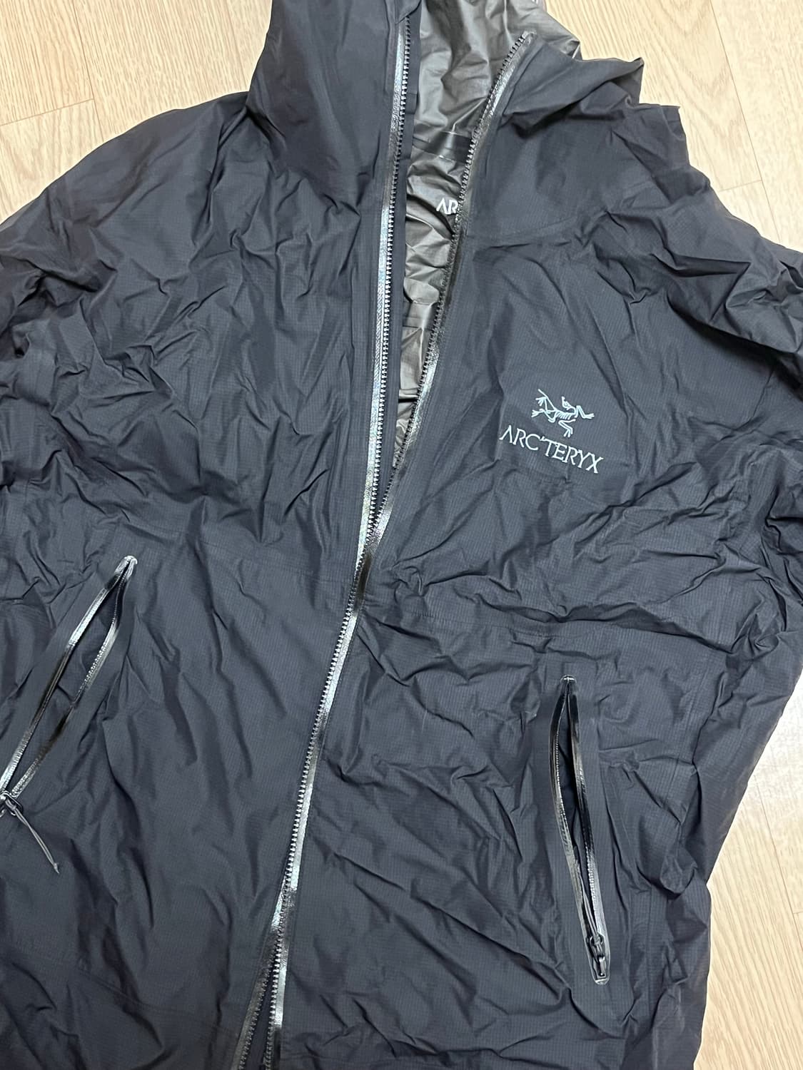 아크테릭스 제타fl 자켓 s사이즈 블랙 판매합니다. 상품이미지1