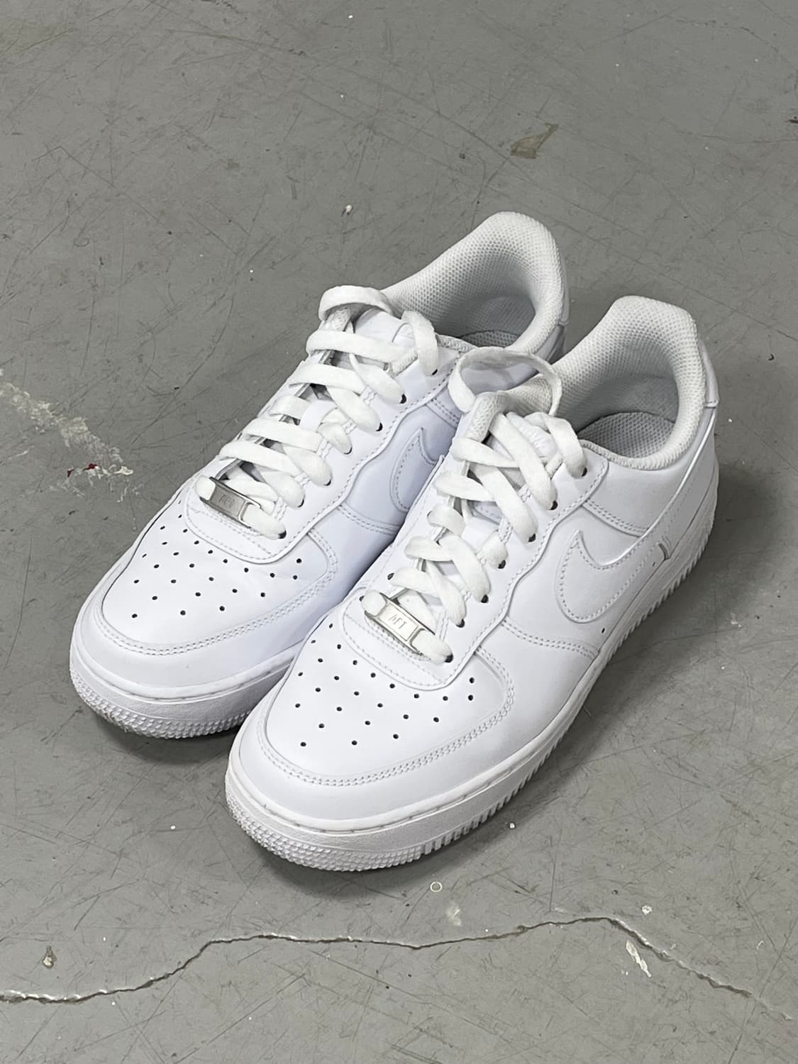 나이키 에어포스 화이트 남성250 상품이미지1