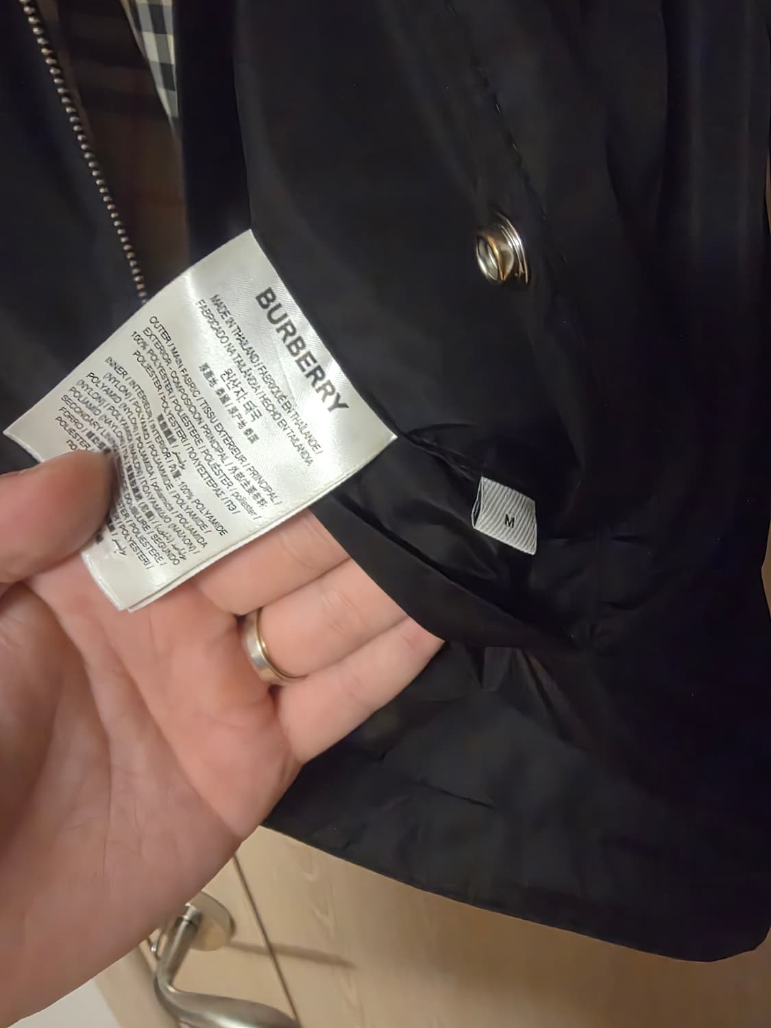 [M사이즈] 버버리 양면 리버시블 바람막이 새상품급 상품이미지4