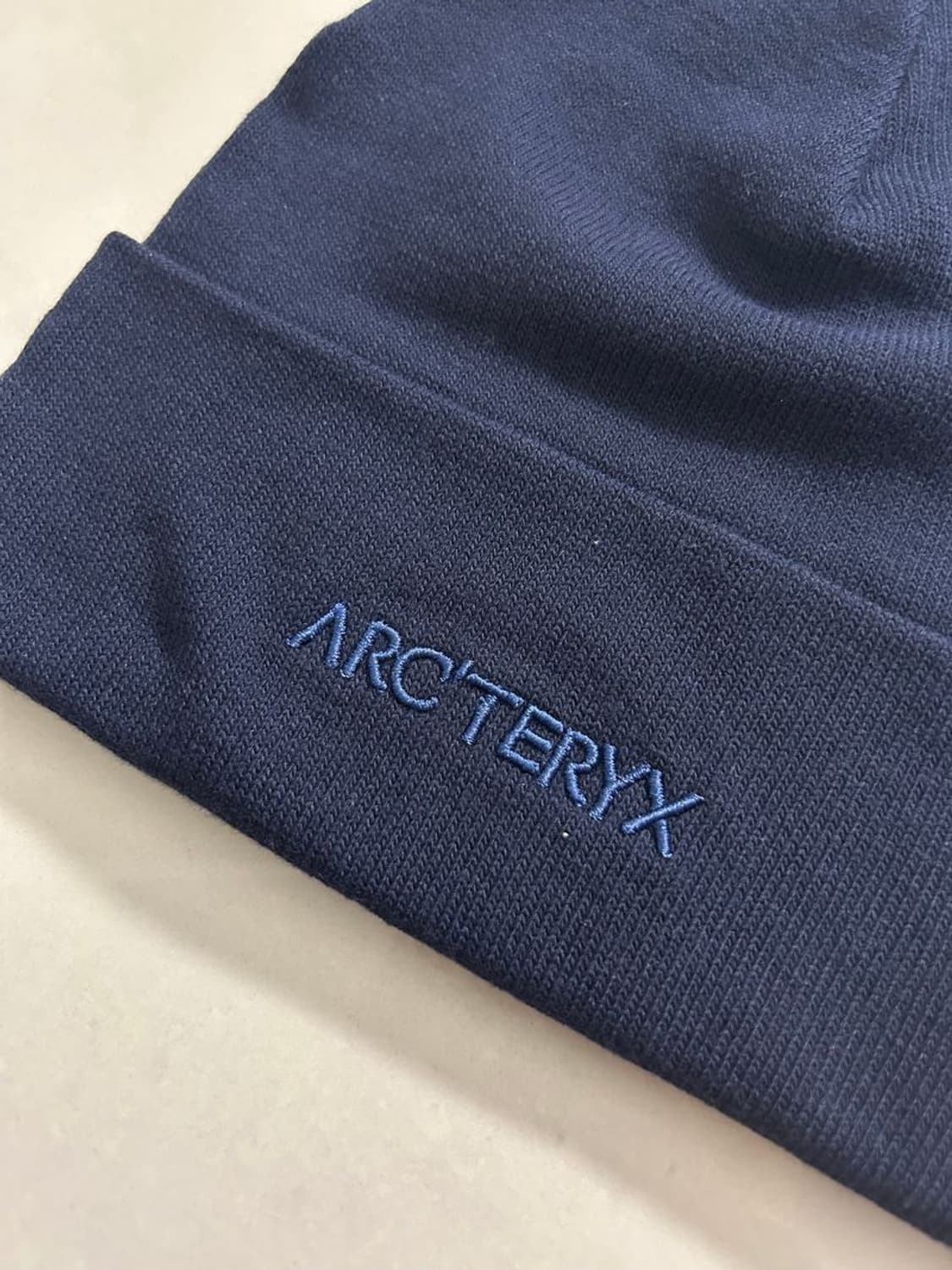 WORD TOQUE BEA 아크테릭스 워드 토크 비니 상품이미지3