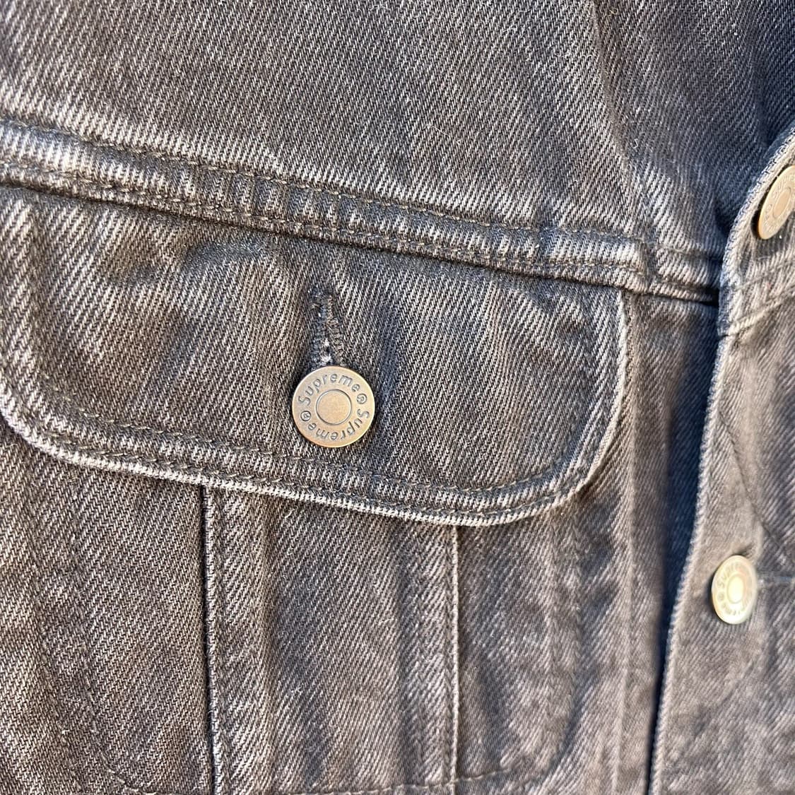 10s 슈프림 데님 트러커자켓 블랙 상품이미지5