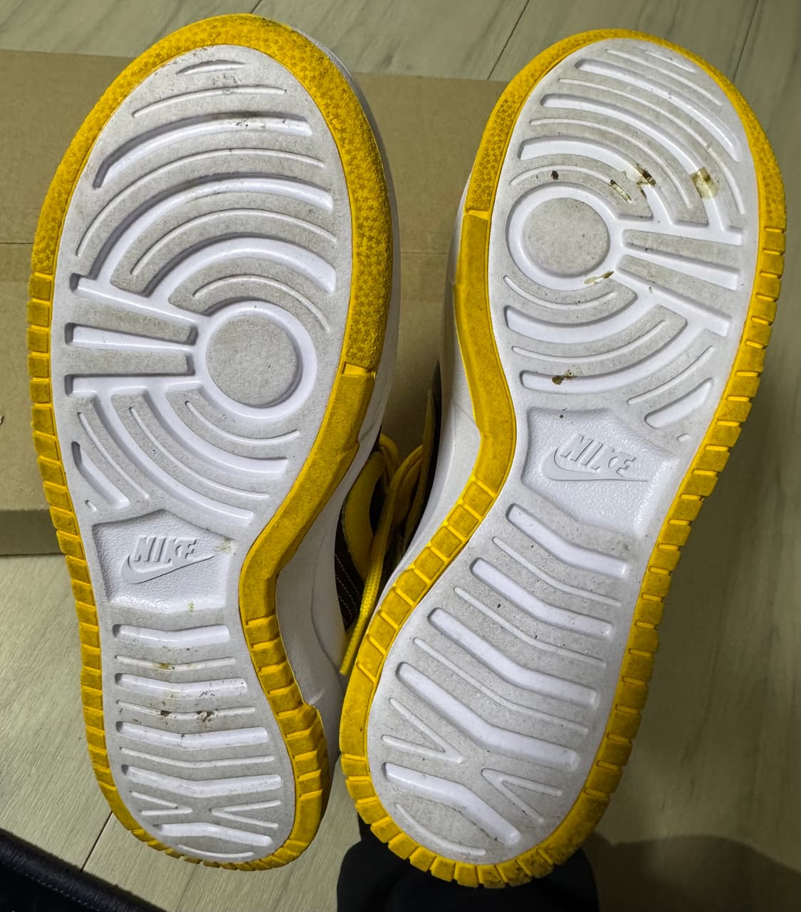 나이키 덩크 하이 업 블랙 앤 바시티 메이즈 상품이미지3