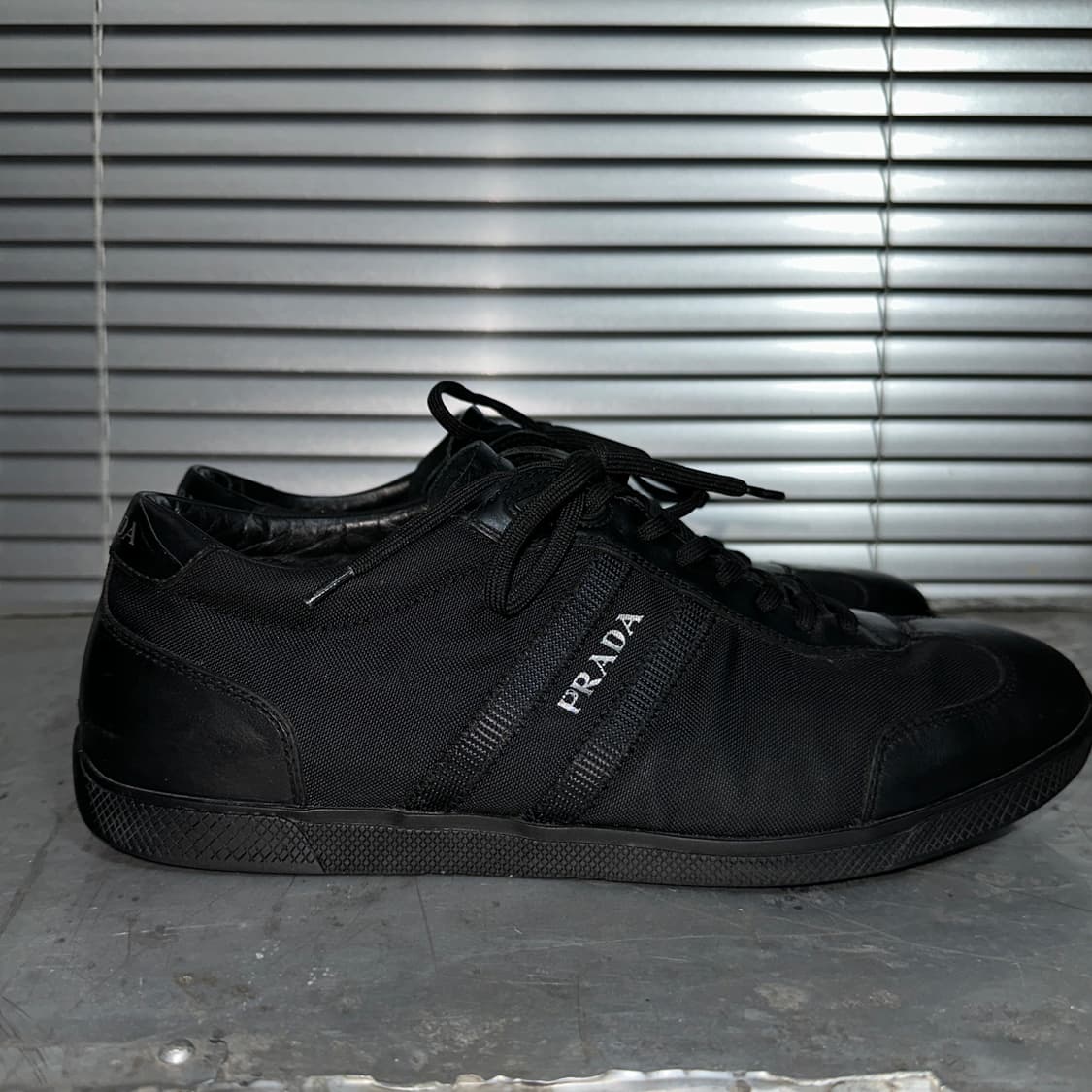 00s 블랙 프라다 스포츠 스니커즈 상품이미지5