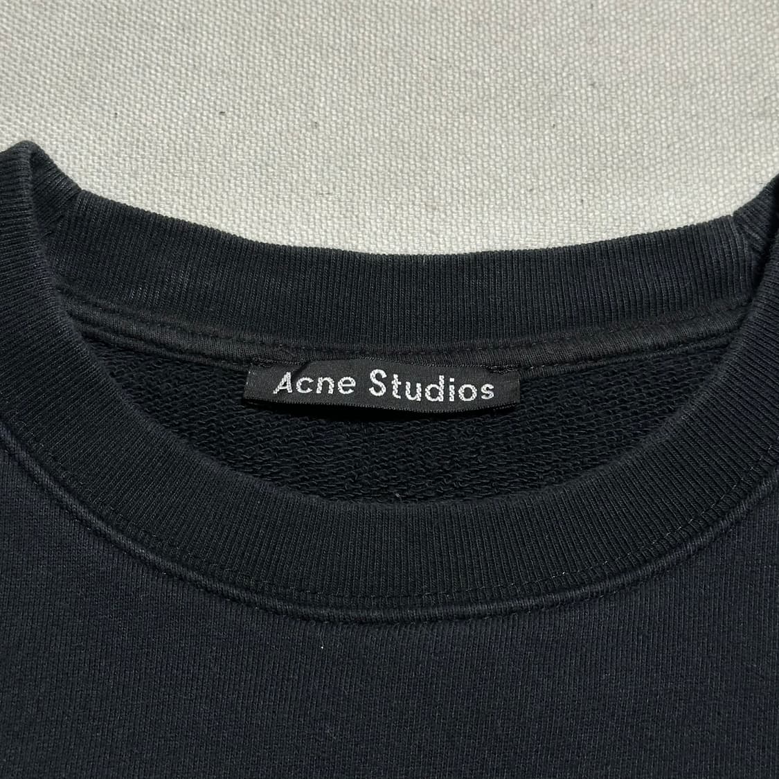 L 아크네 스튜디오 페이스 로고 블랙 맨투맨 상품이미지4