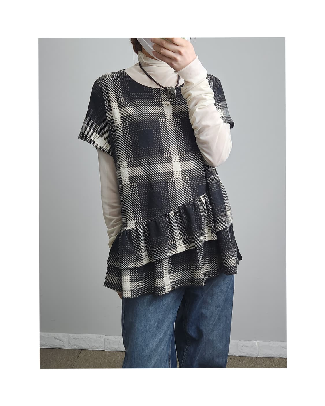 프릴 패턴 탑 상품이미지1