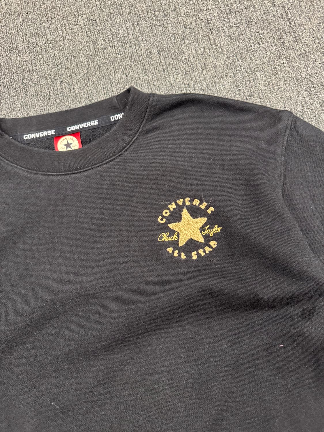 L)컨버스 빈티지 로고 포인트 블랙 스웻셔츠 상품이미지2