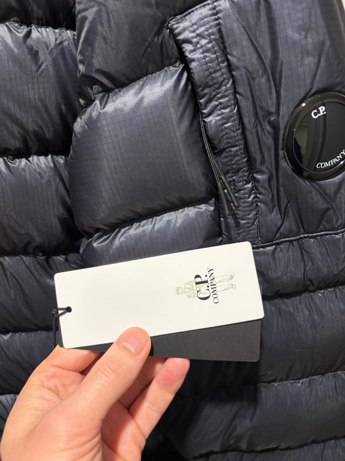 CP컴퍼니 디디쉘 경량패딩XL (네이비) 상품이미지7
