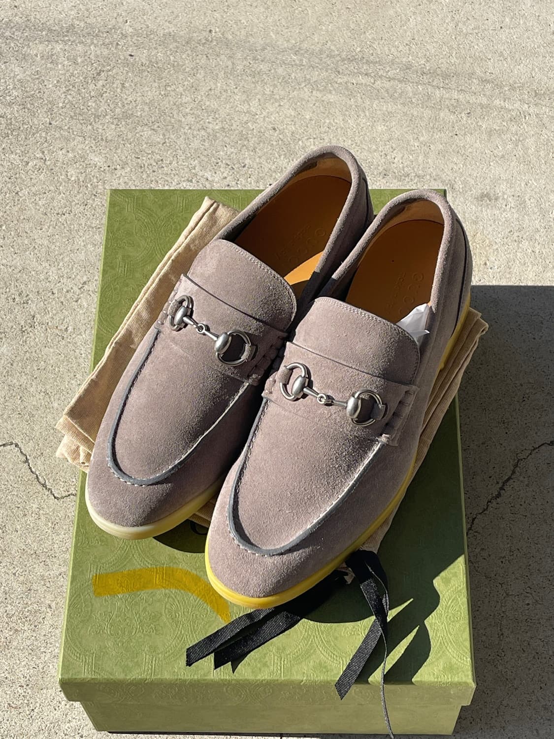 구찌 홀스빗 스웨이드 로퍼 uk8 상품이미지1