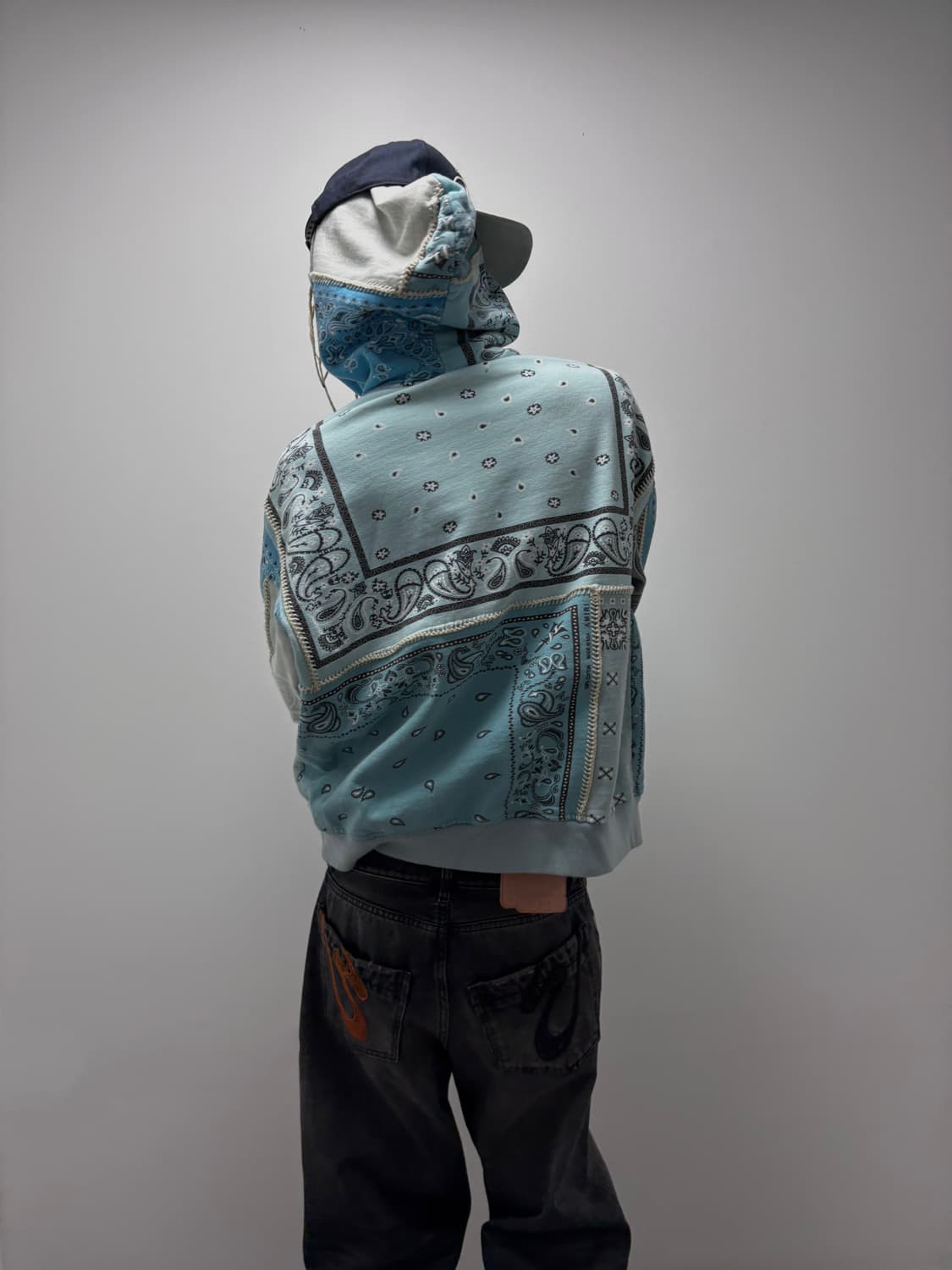 VTG PAISLEY BANDANA PATCHWORK HOODIE 상품이미지1