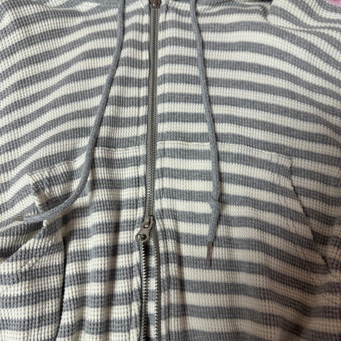 히피디피 멜란지 그레이 스트라이프 집업 투웨이 상품이미지2