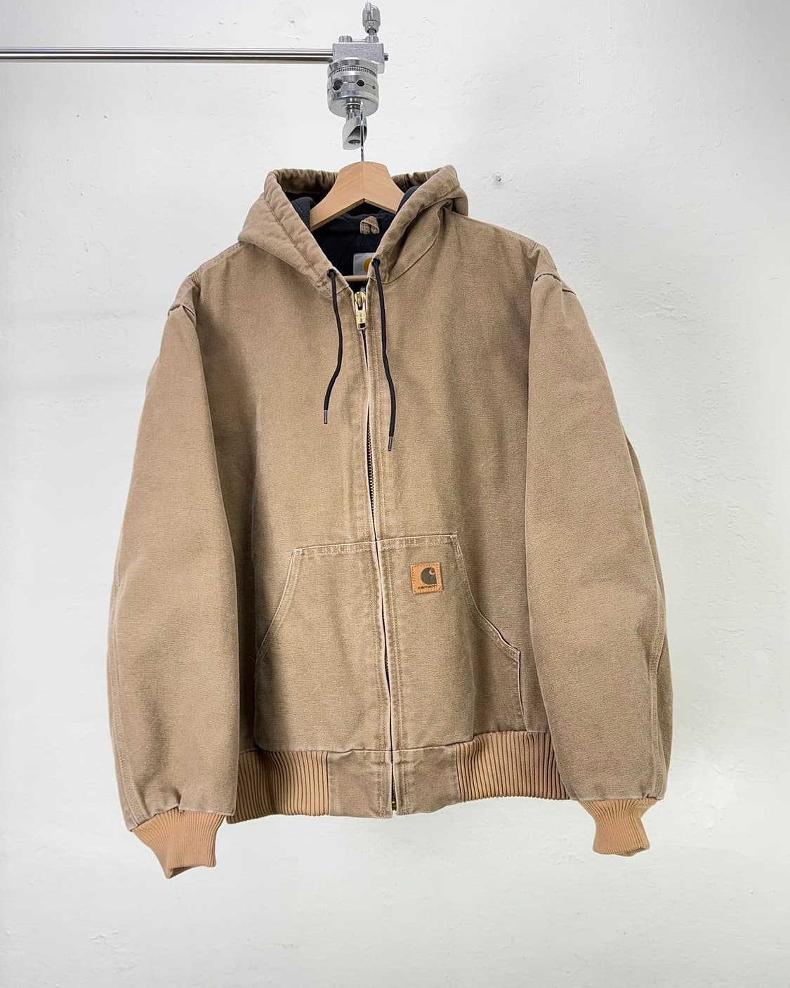 칼하트 브라운 j130 액티브 후디 집업 자켓 상품이미지1