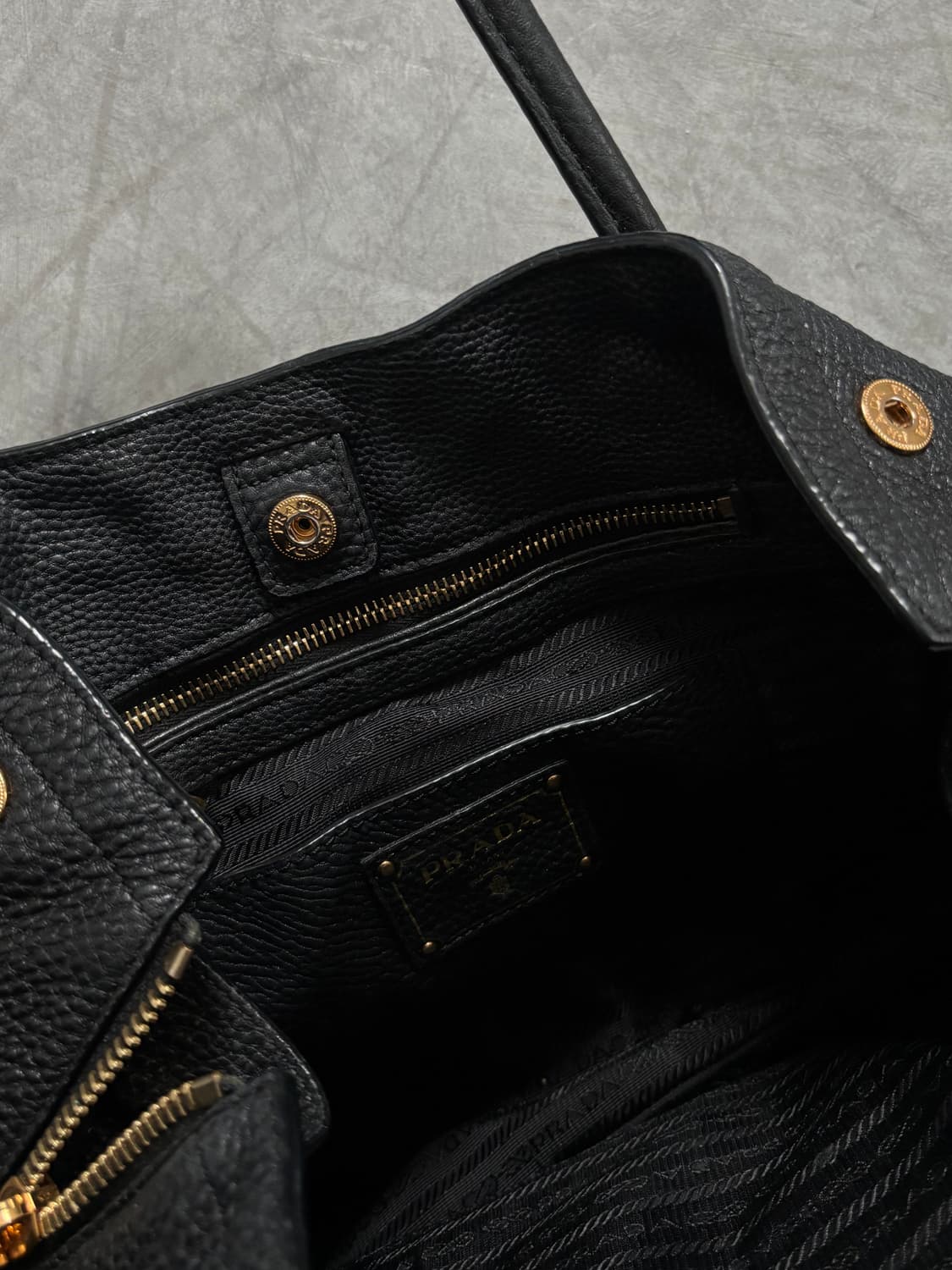 Prada 프라다 비텔로 다이노 레더 토트백  상품이미지8