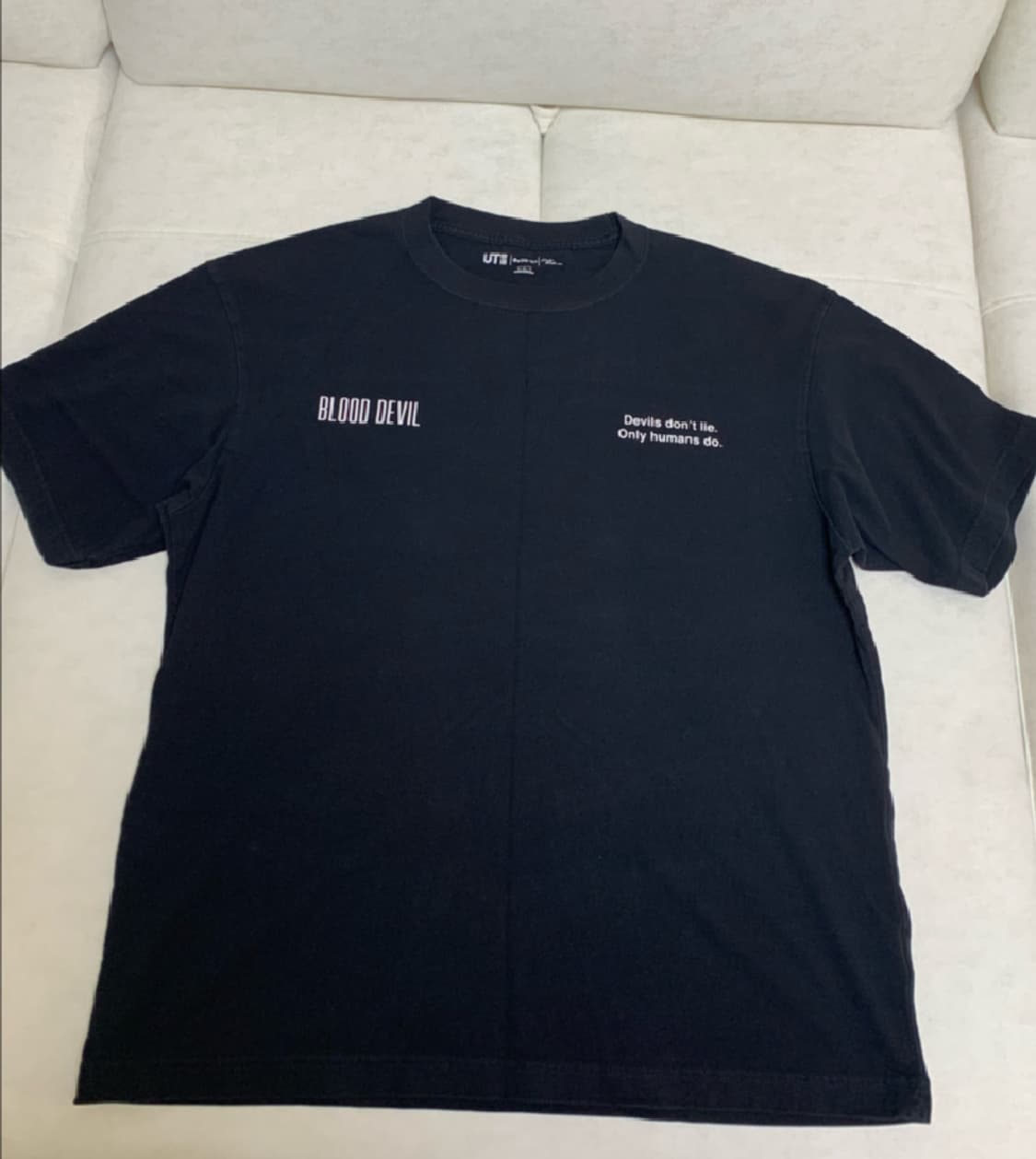 유니클로 체인소맨 반팔 L 사이즈 상품이미지2