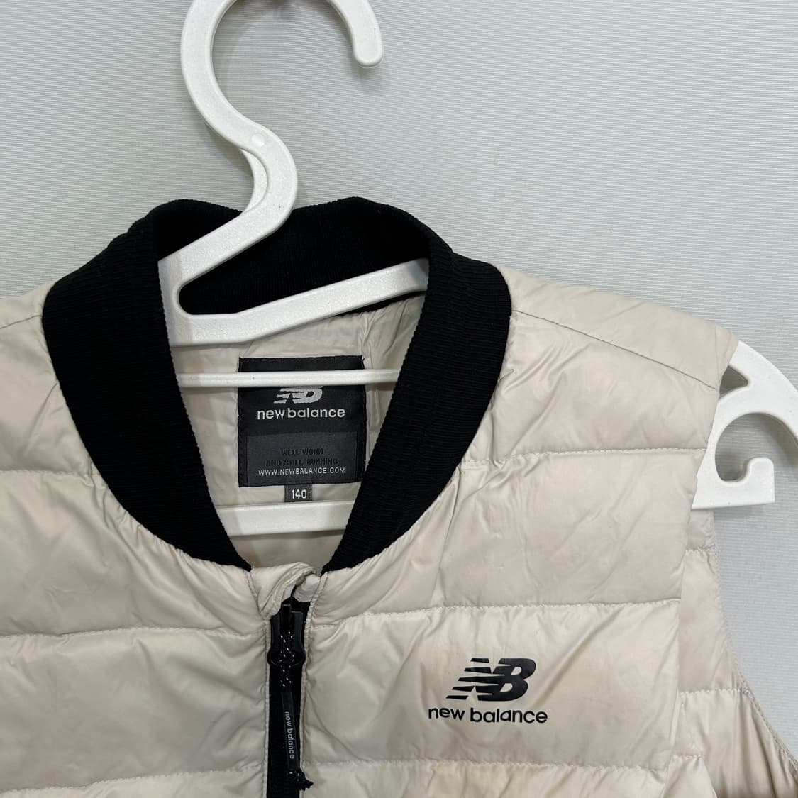 뉴발란스 키즈 거위털 패딩조끼 140 상품이미지2