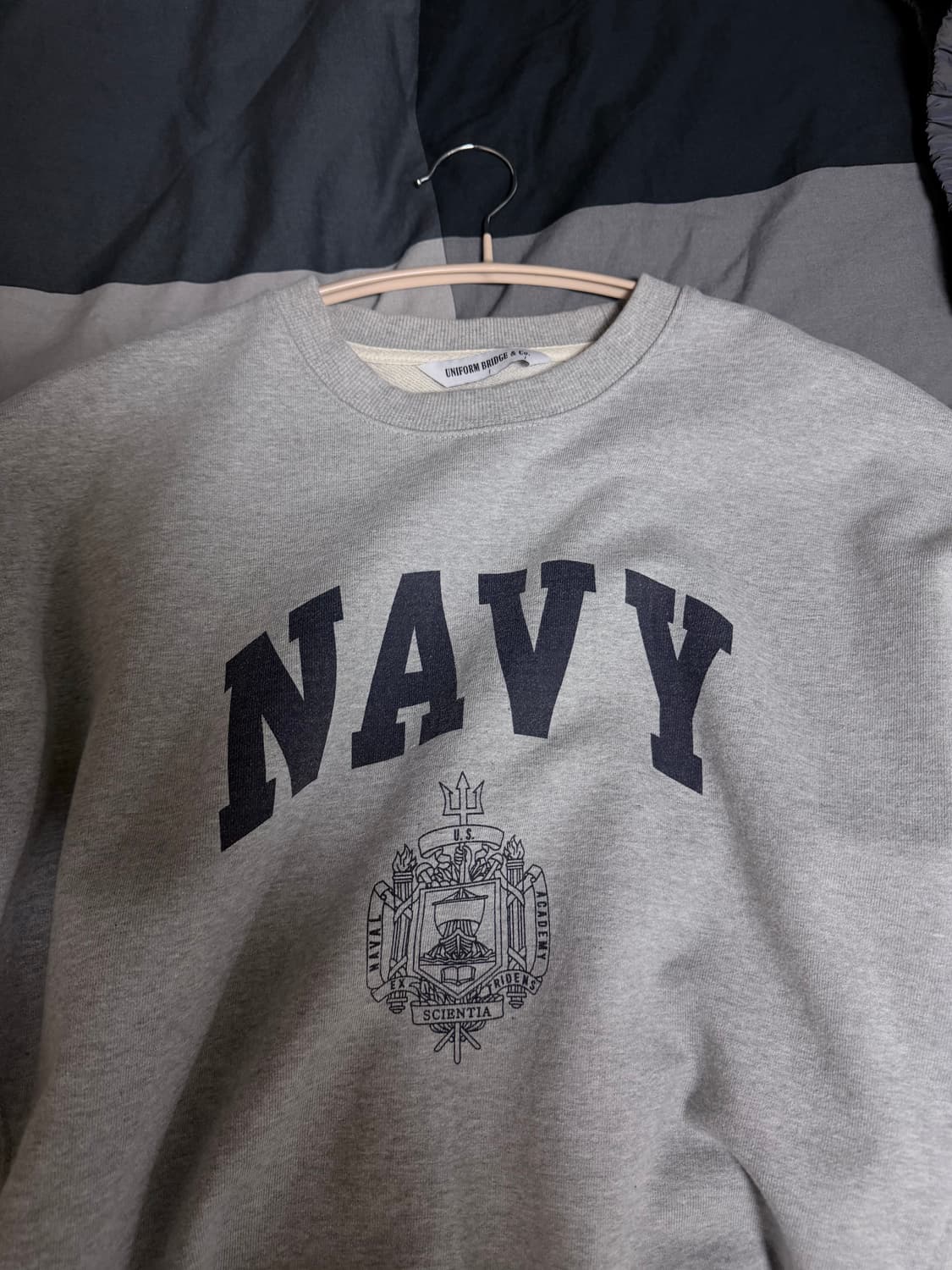 유니폼브릿지 네이비 맨투맨 그레이 상품이미지1