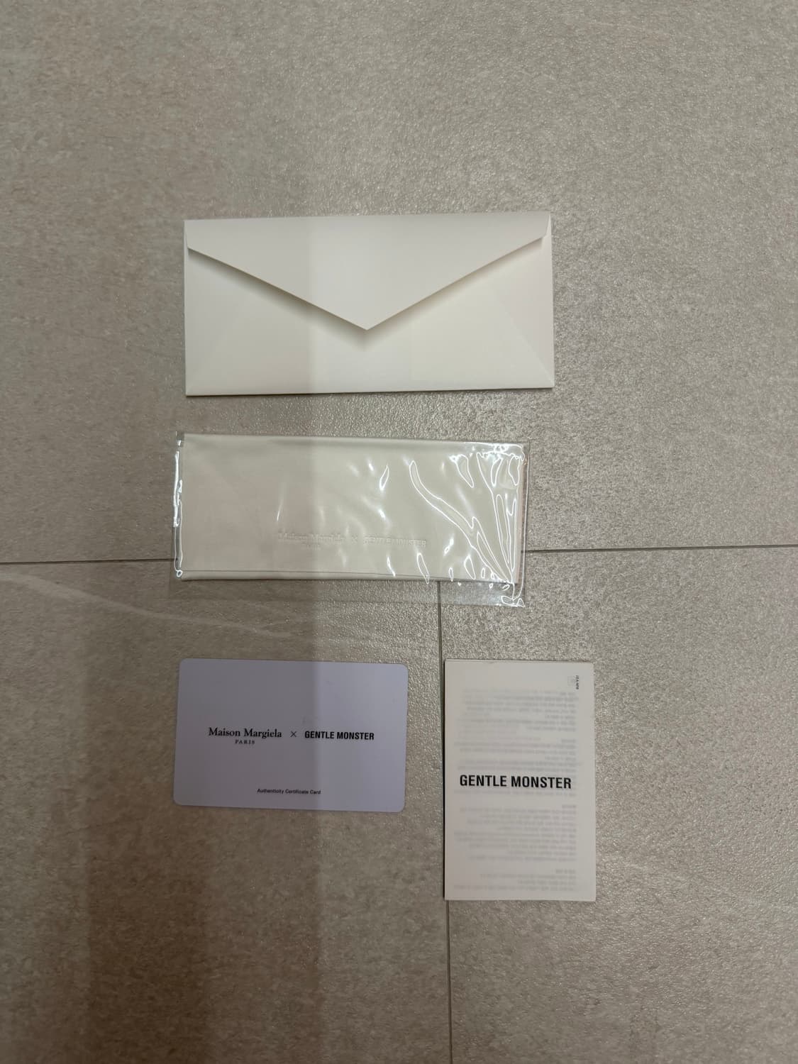 젠틀 몬스터 x 메종 마르지엘라 MM005 블랙 상품이미지3