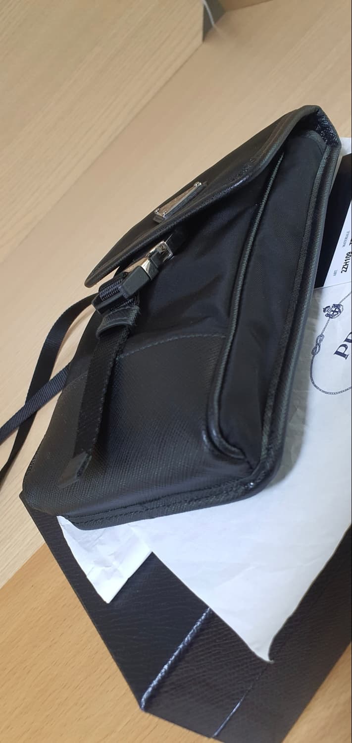 프라다 폰홀더백/크로스백/미니백 정품S급(보증서O) 상품이미지7