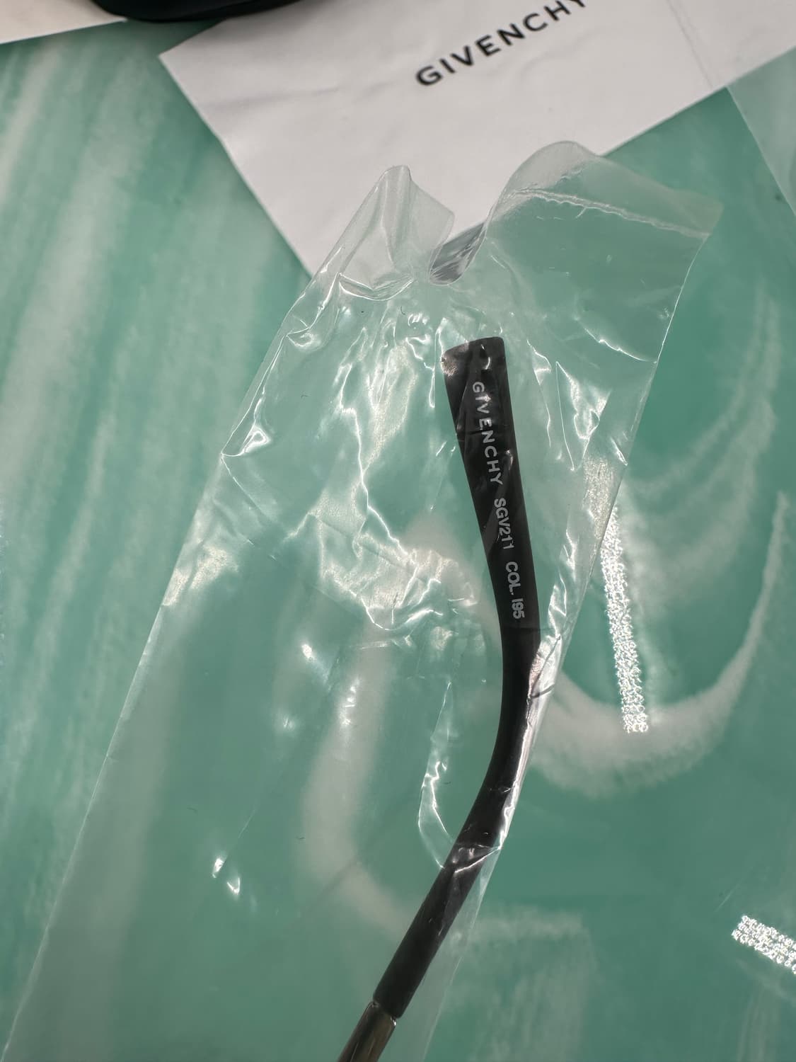 [정품 새상품 무료배송] 지방시 여성 선글라스 상품이미지9