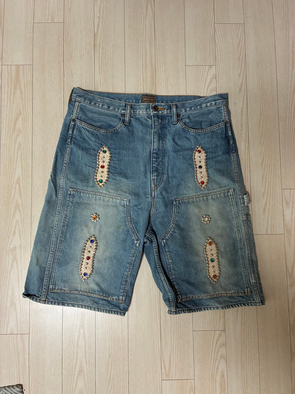 캐피탈 젬스톤 숏츠 38 상품이미지1