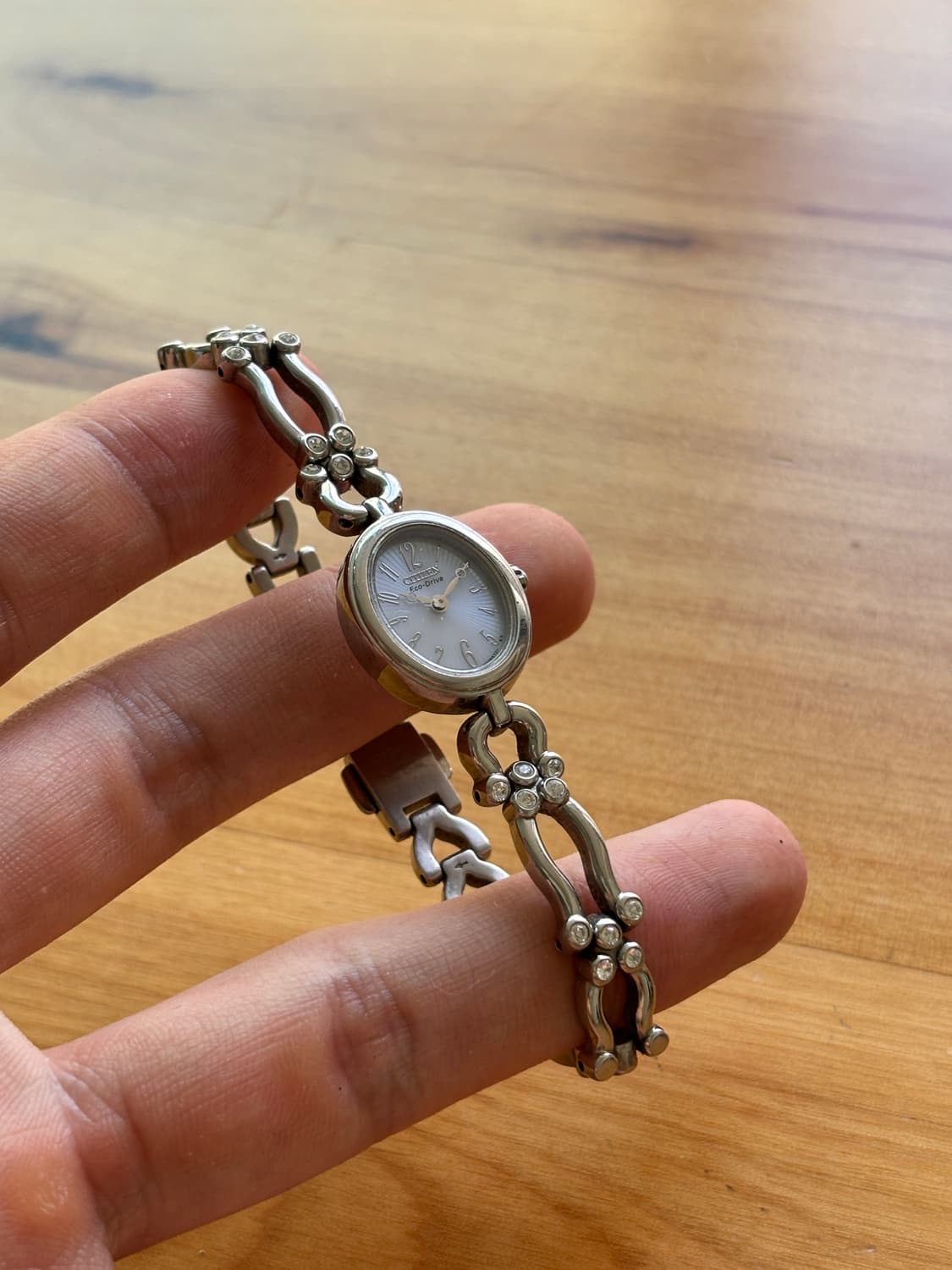 00s CITIZEN Eco-Drive Oval Jewelry Watch 상품이미지2