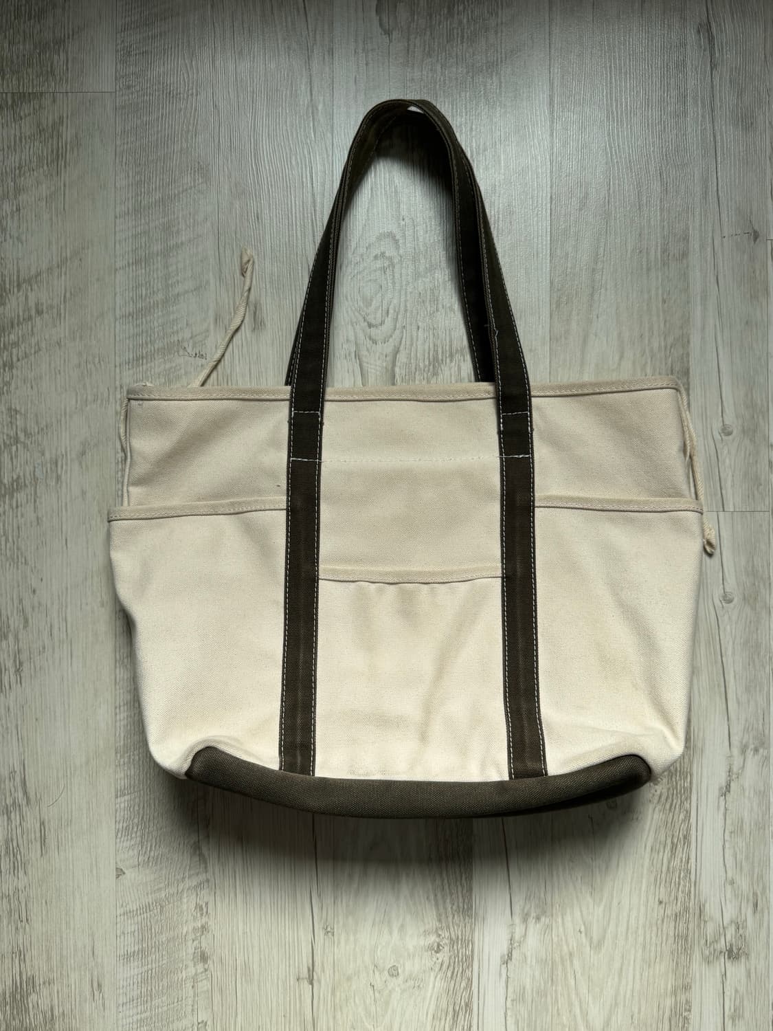 마지언타이틀 캔버스 토트백 올리브/에크루 상품이미지1