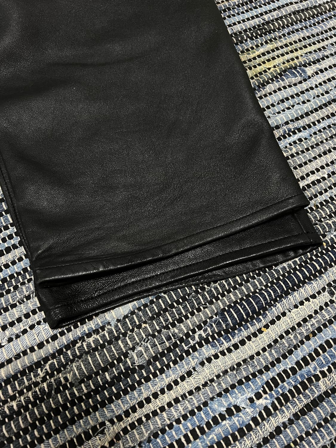 [32] 슈프림 레더 배기진 상품이미지4