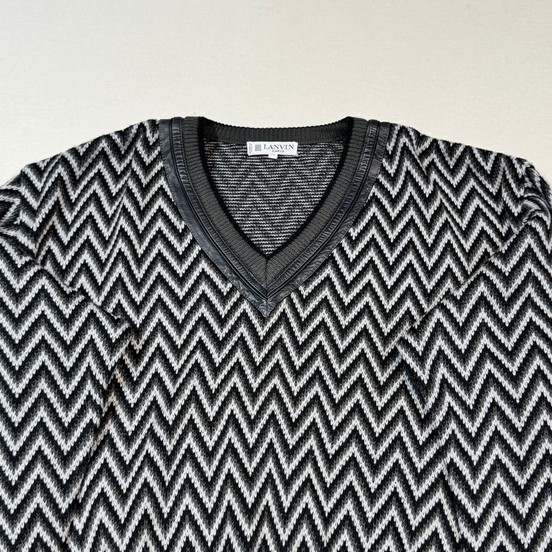 XL) LANVIN 랑방 쉐브론 패턴 V넥 니트 이탈리아 상품이미지3