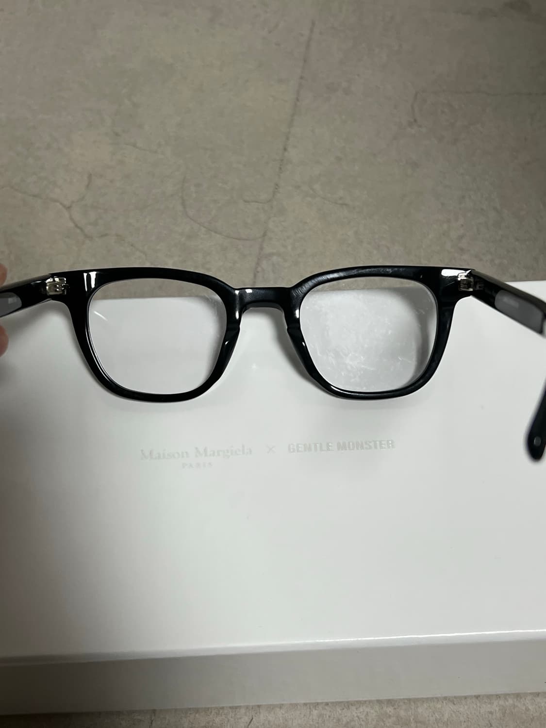 젠틀몬스터 마르지엘라 mm010 블랙 상품이미지4