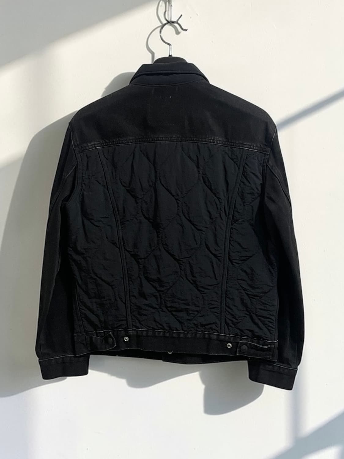  리바이스 블랙 트러커 자켓 상품이미지2